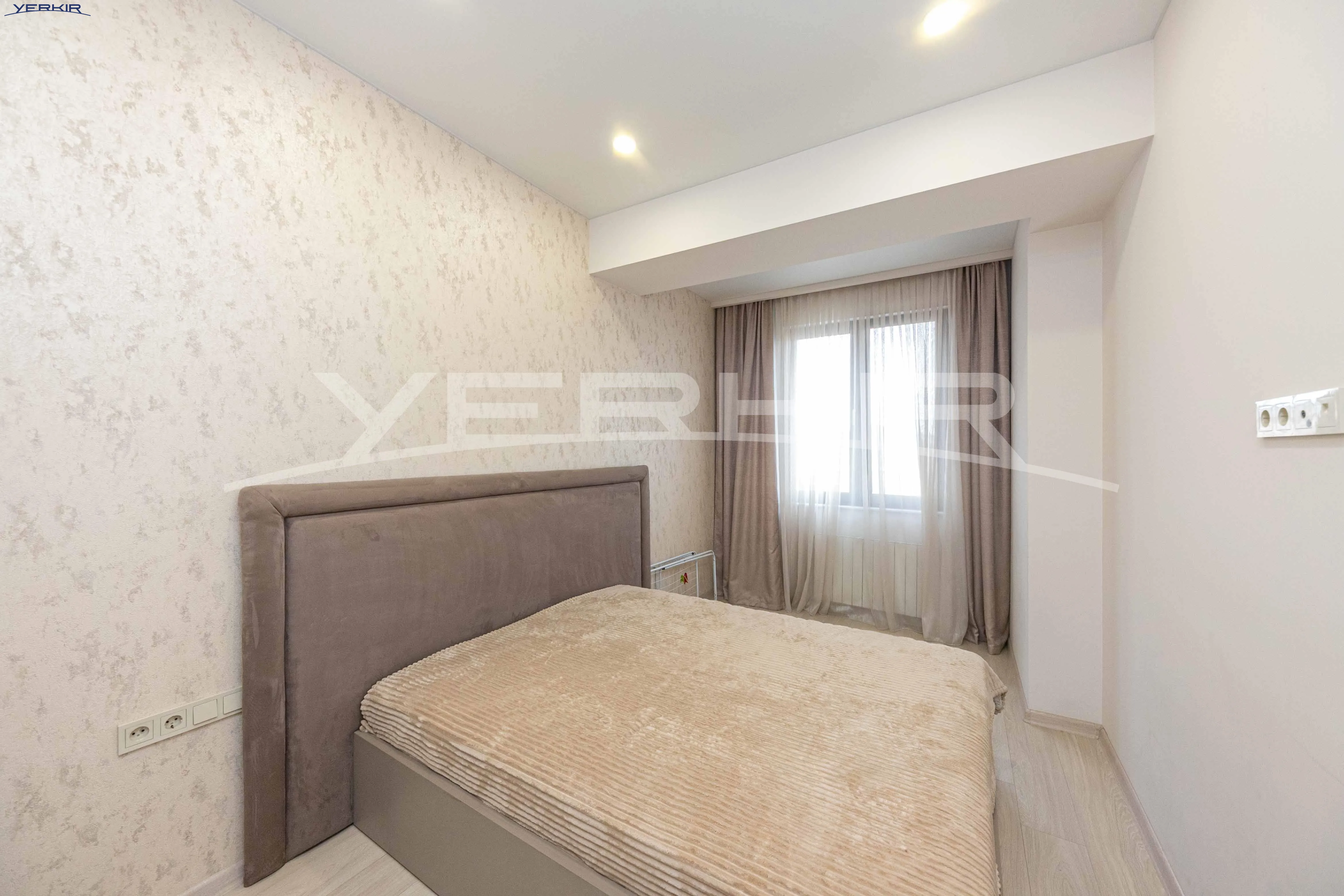 Apartments Code: 10+3988285