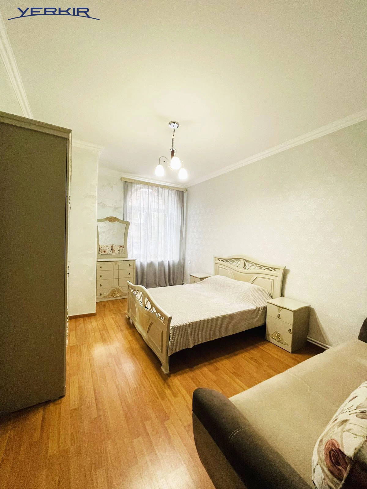 Apartments Code: 9+220107