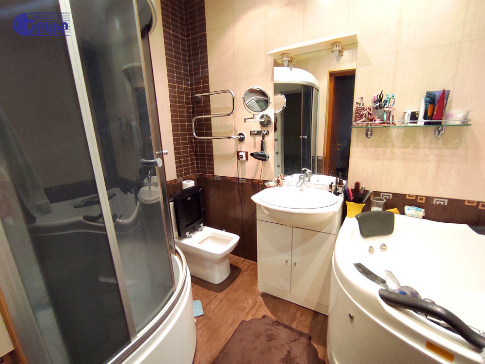 Apartments Code: 5+303496