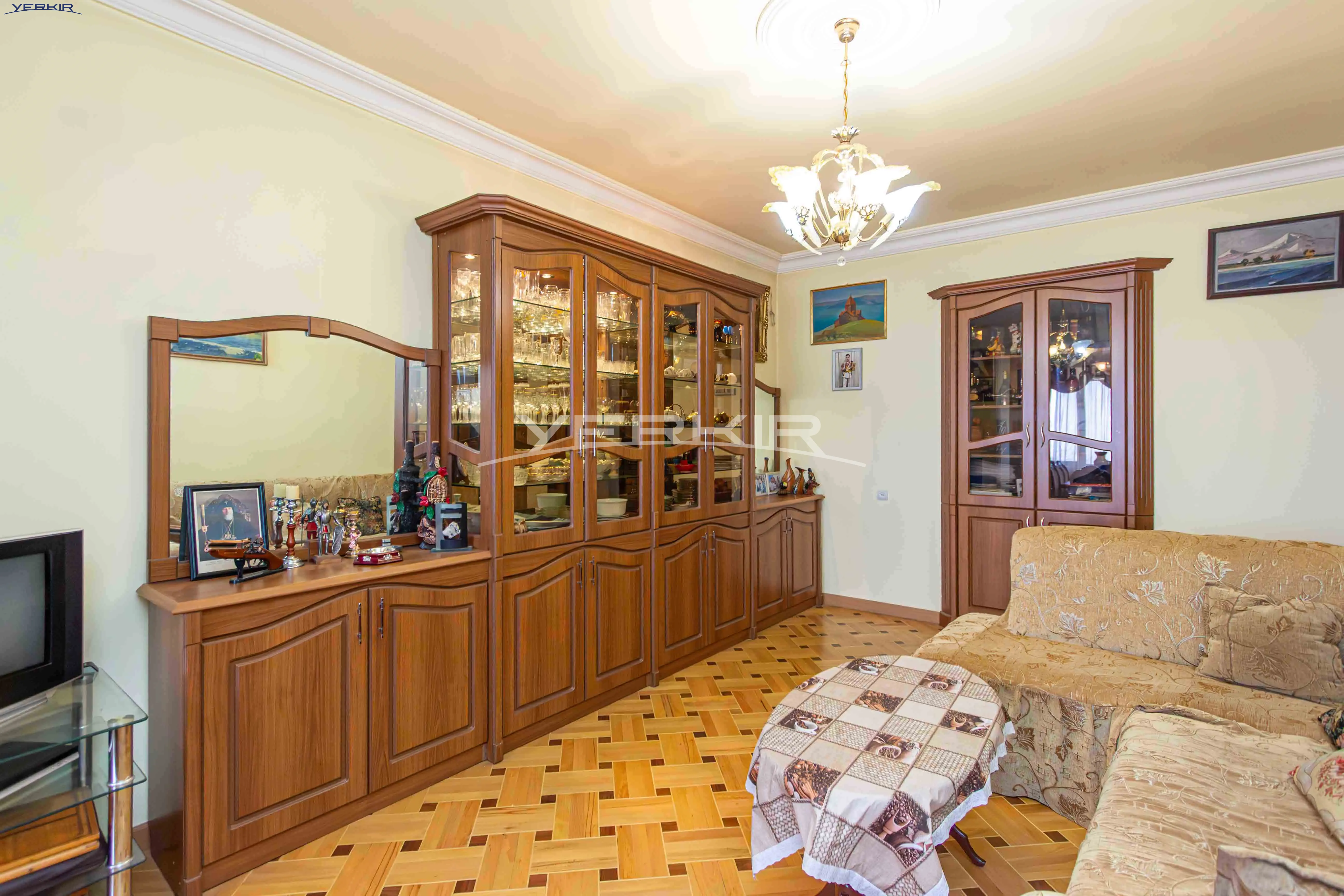 Բնակարաններ Կոդ` 2+3981861
