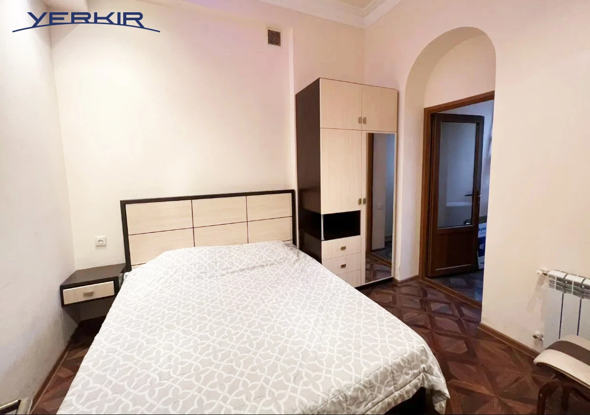 Apartments Code: 5+314479