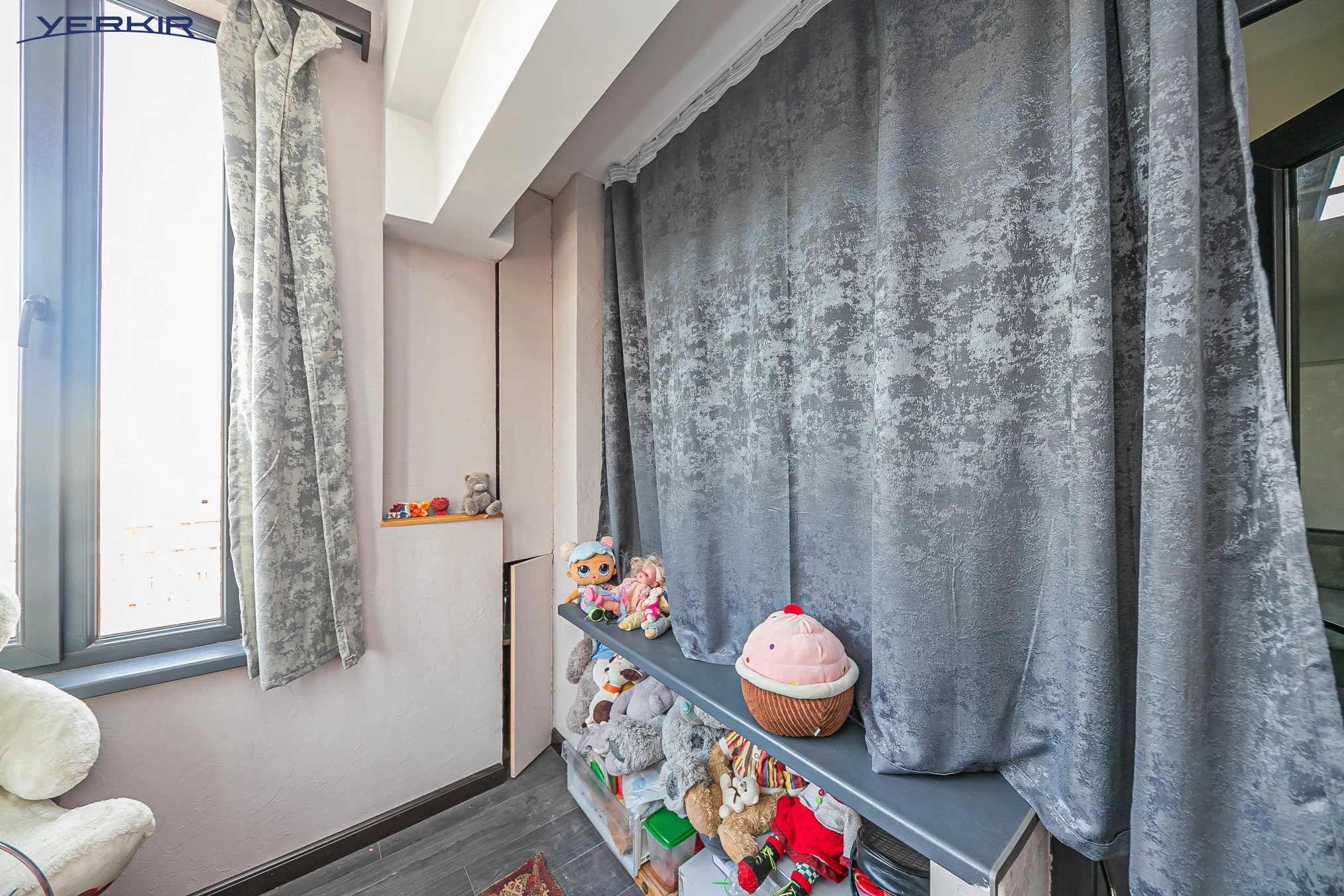 Բնակարաններ Կոդ` 10+218988