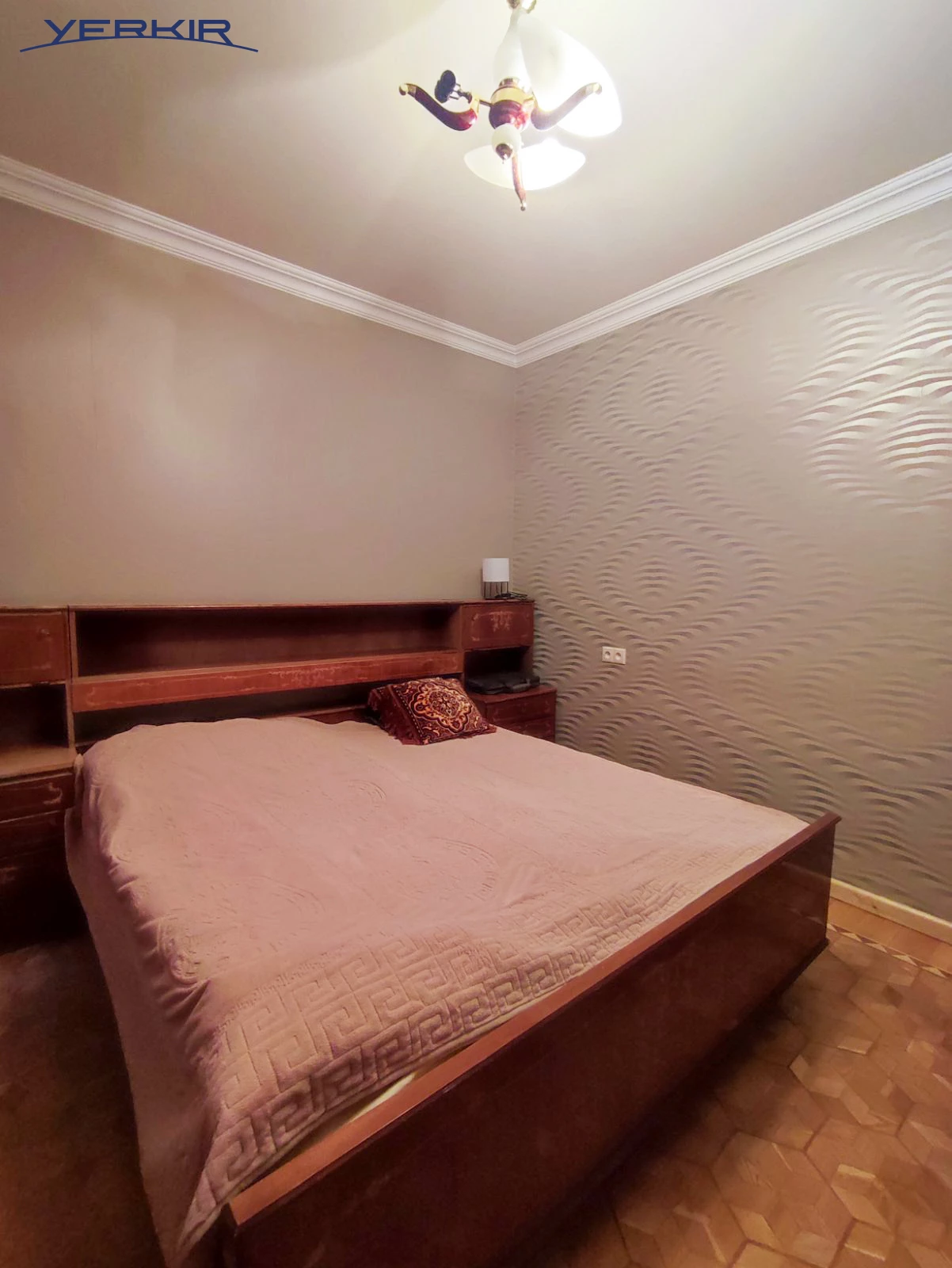 Բնակարաններ Կոդ` 9+216143