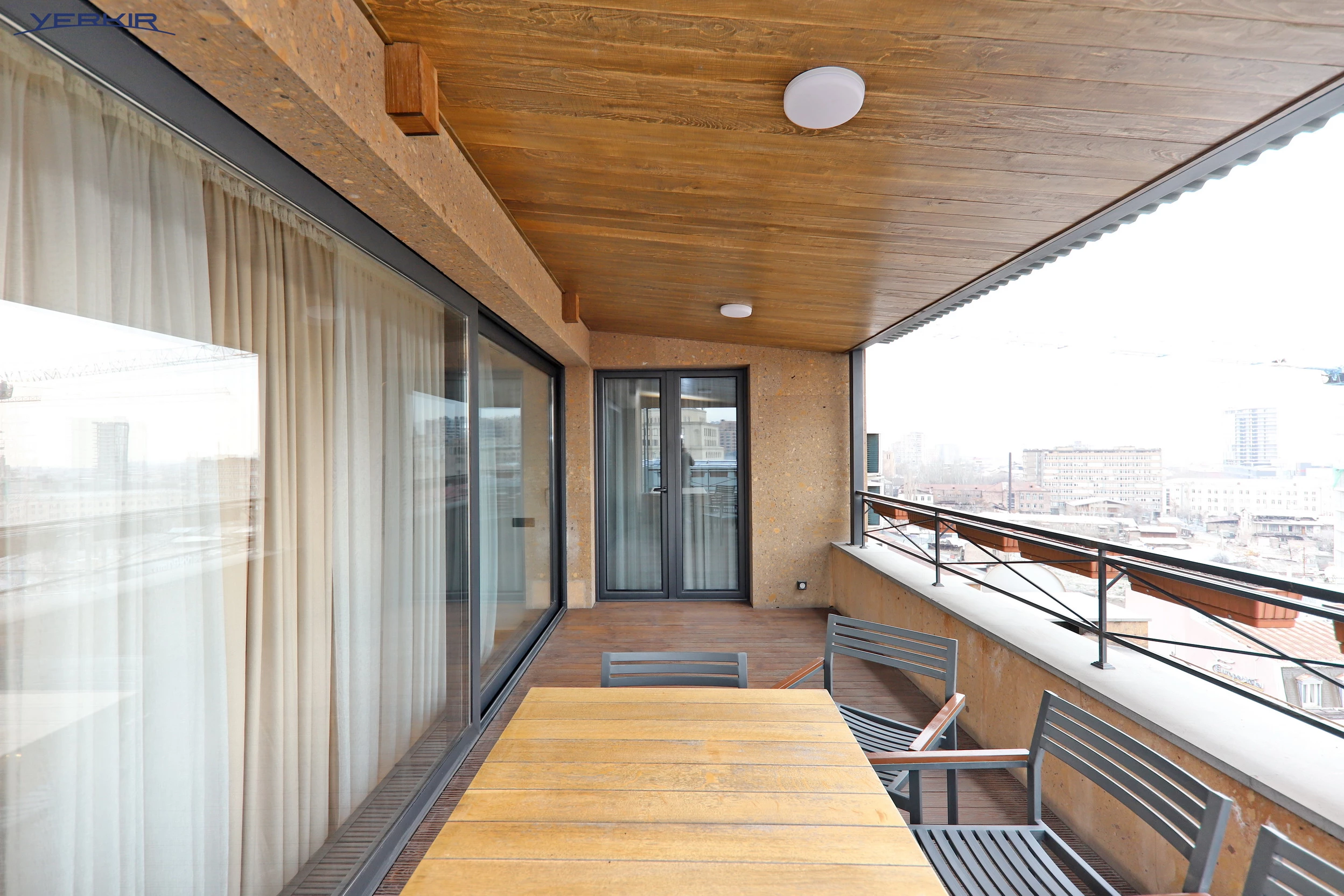 Բնակարաններ Կոդ` 5+312443