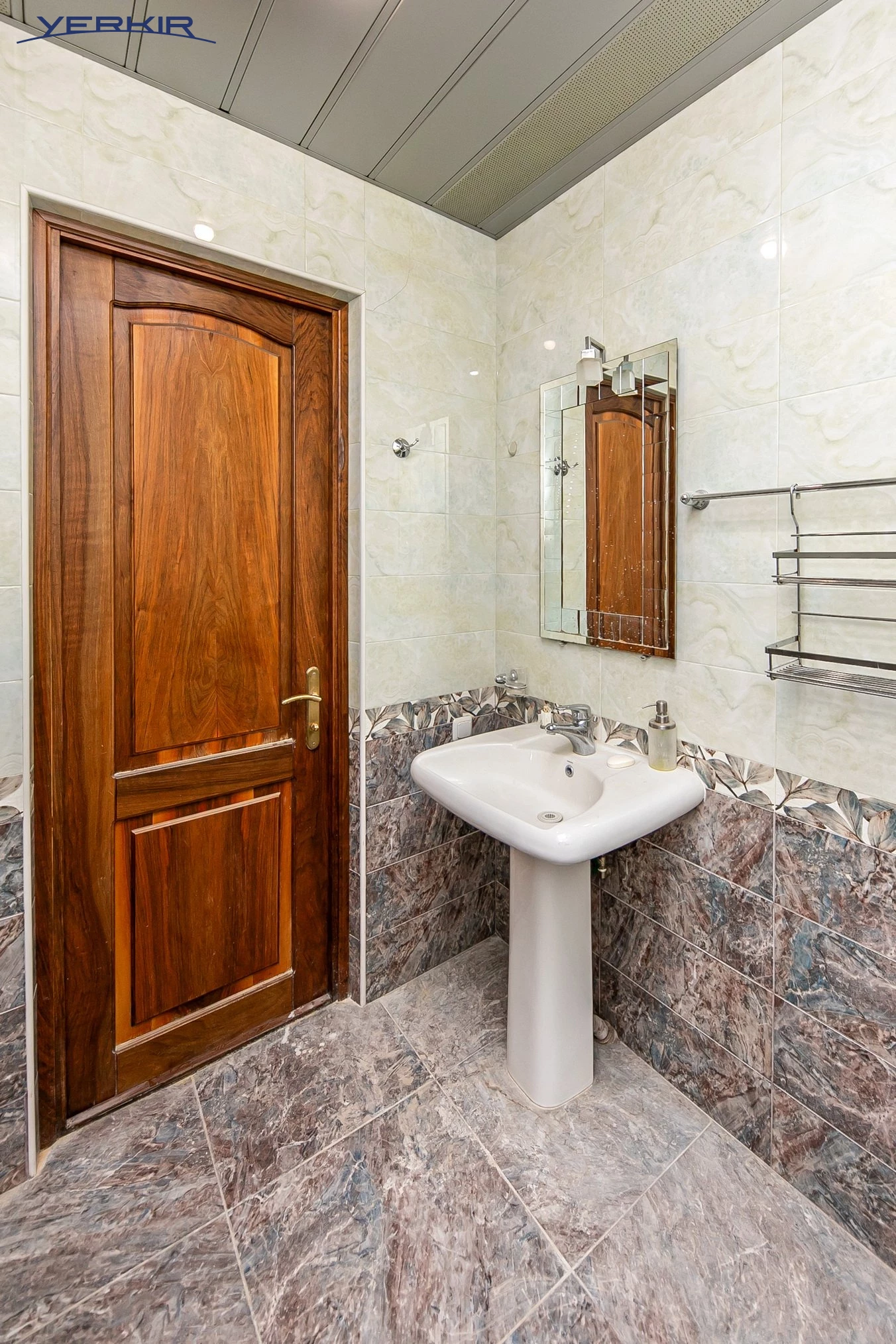 Apartments Code: 2+317345