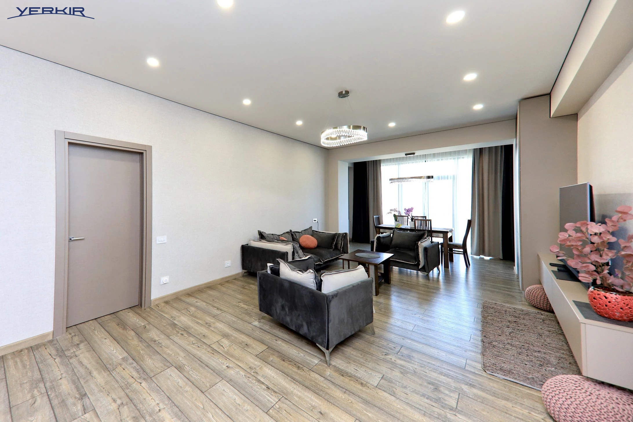 Apartments Code: 9+4161020