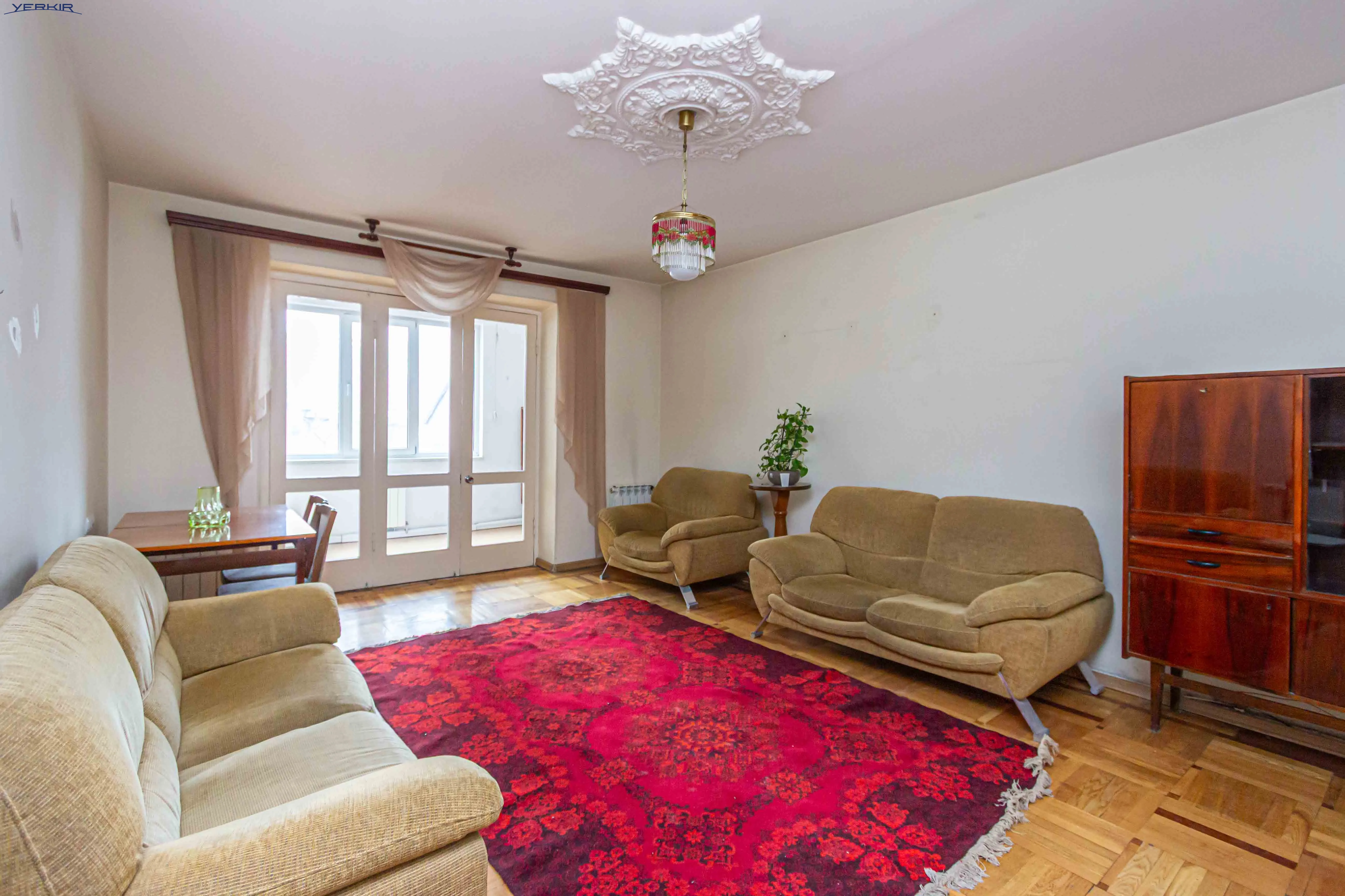 Բնակարաններ Կոդ` 9+3159565