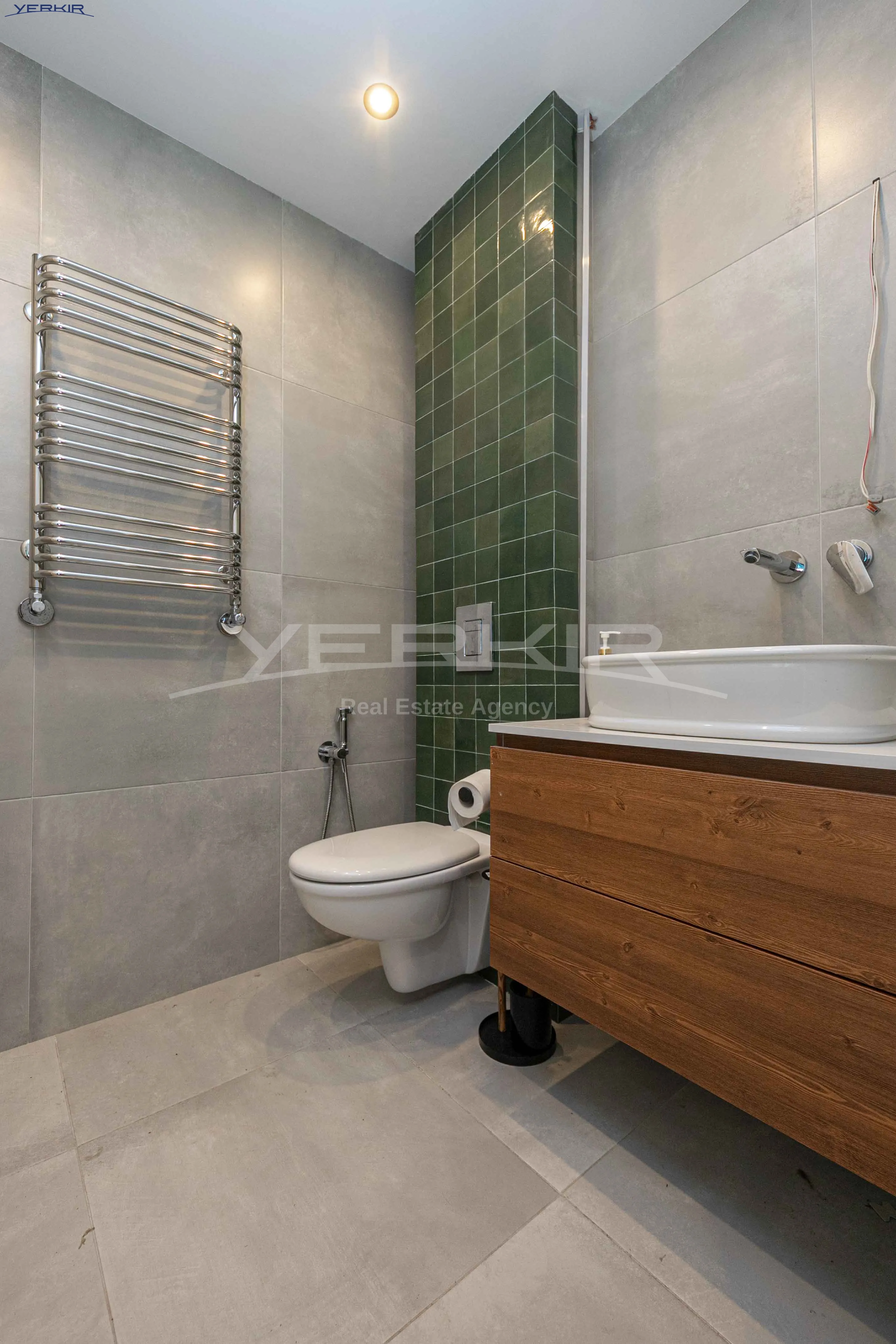 Apartments Code: 5+2985982