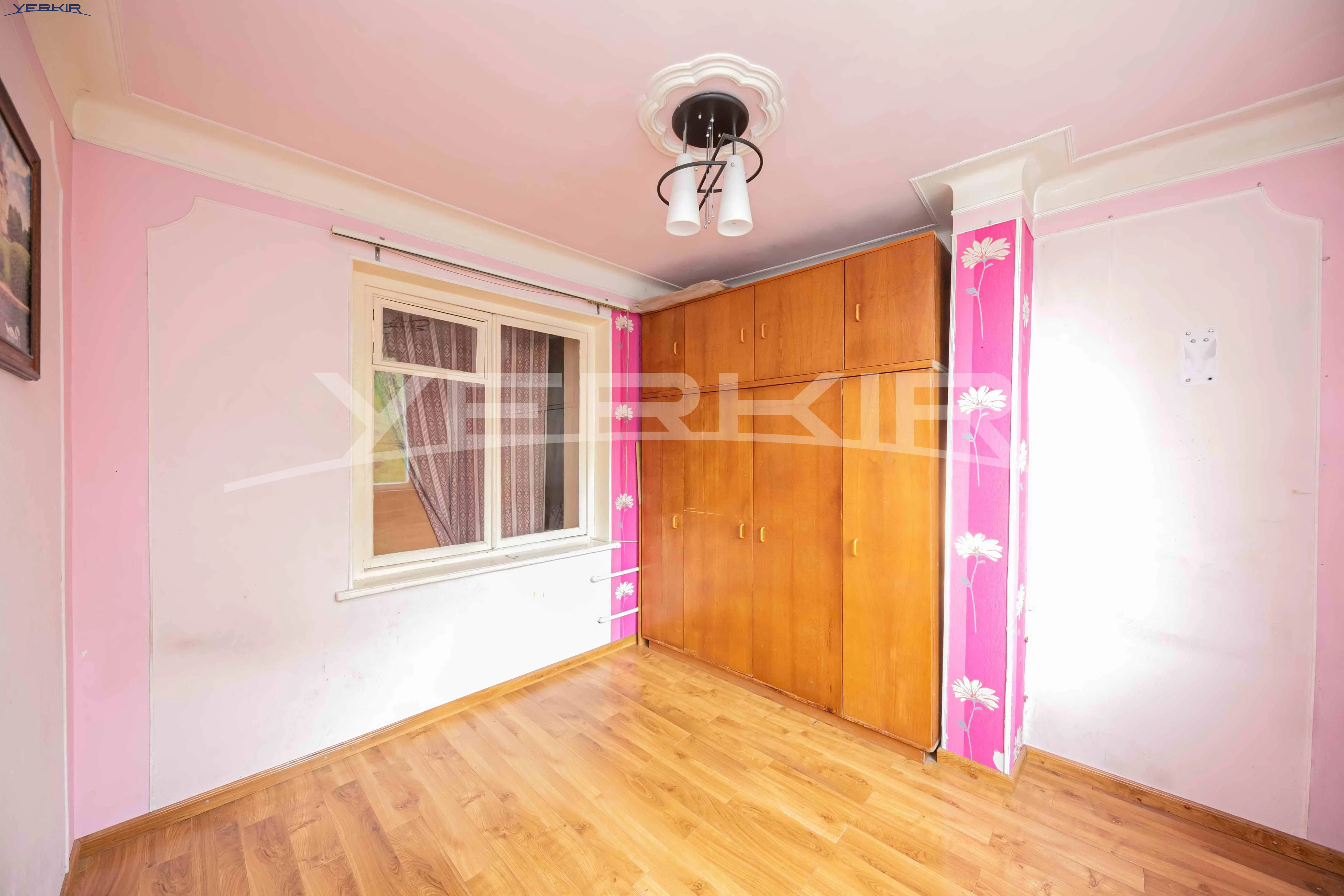 Apartments Code: 10+3828572