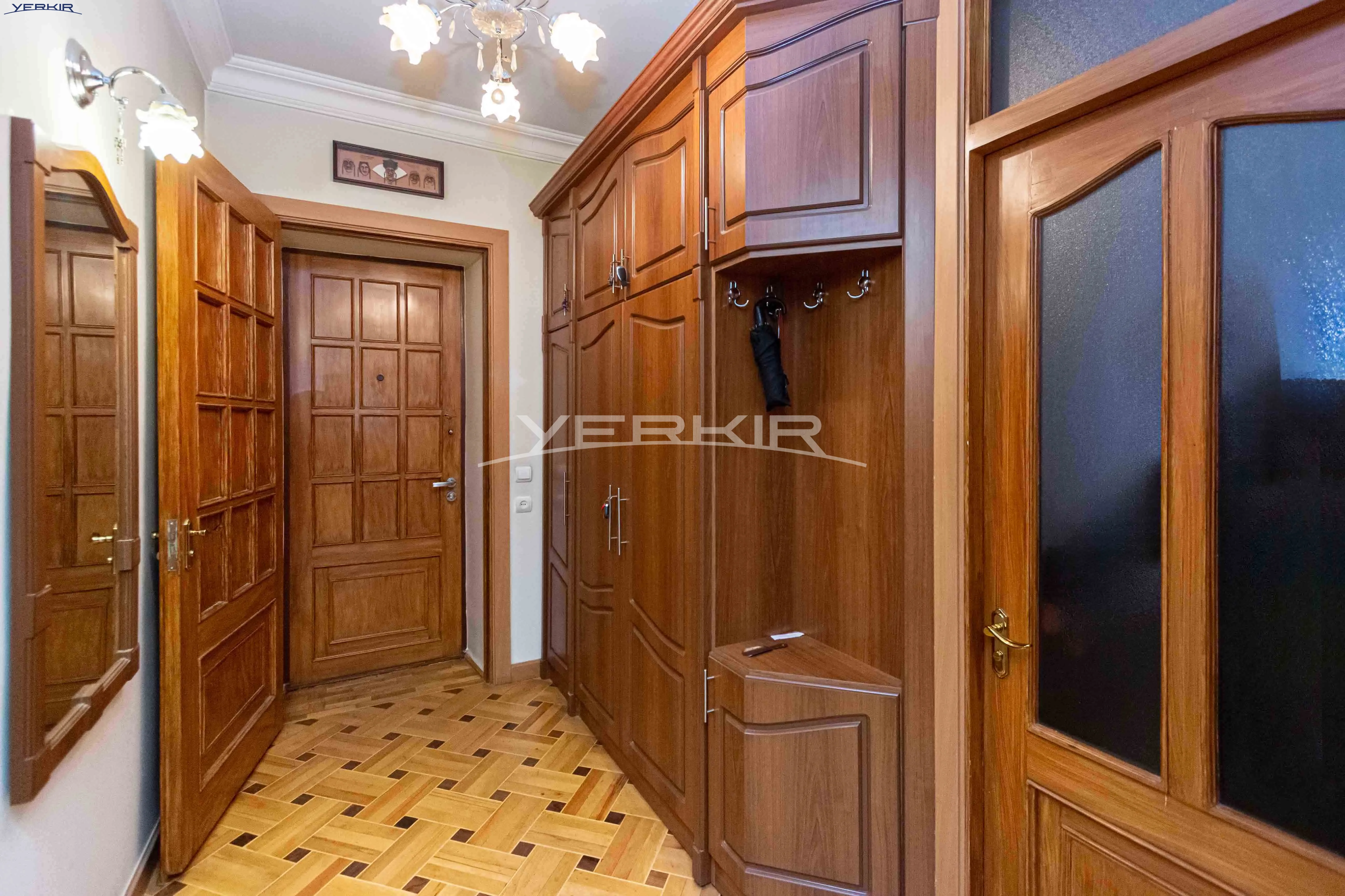 Բնակարաններ Կոդ` 2+3981861