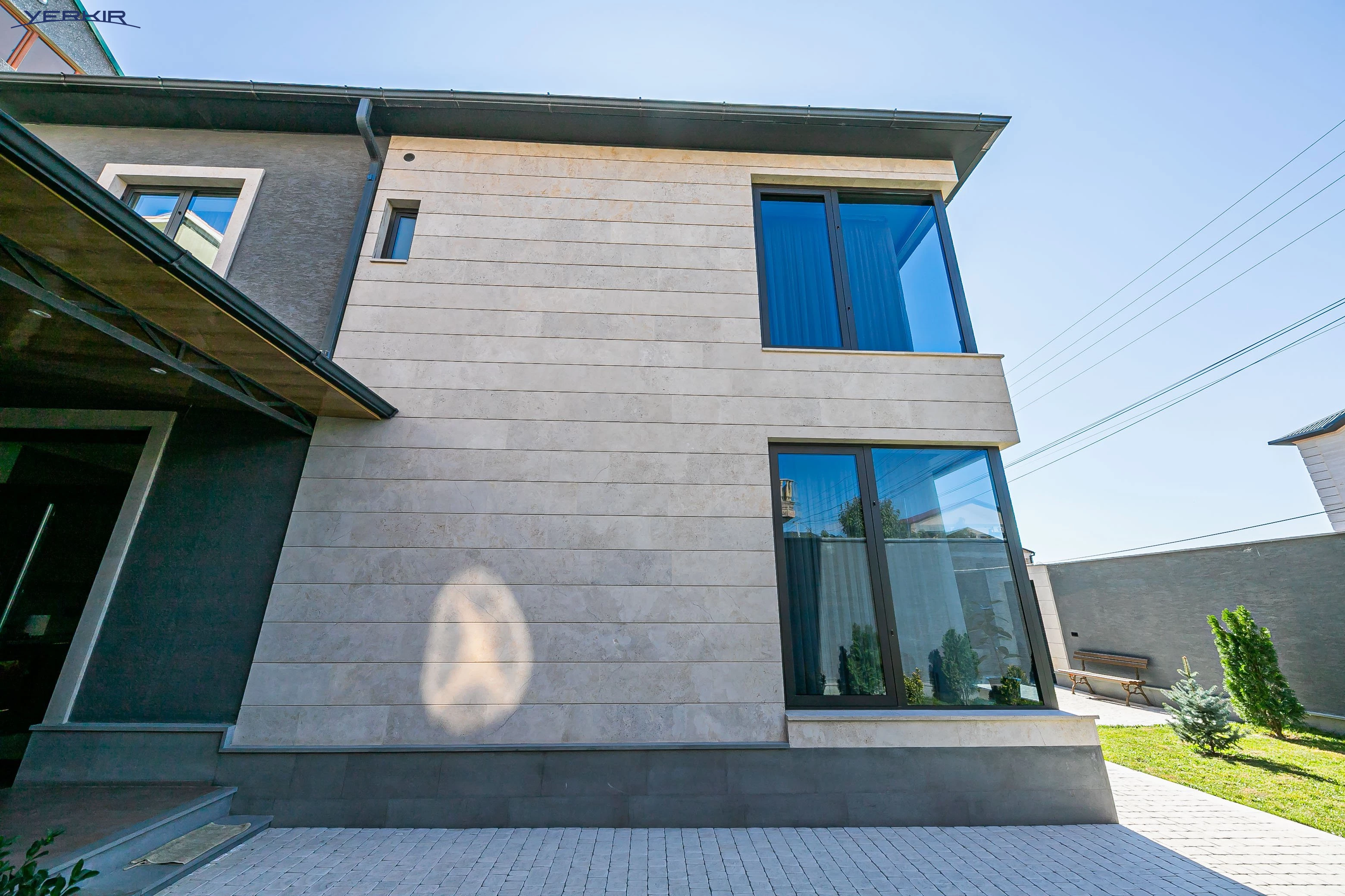 Houses Code: 9+520668