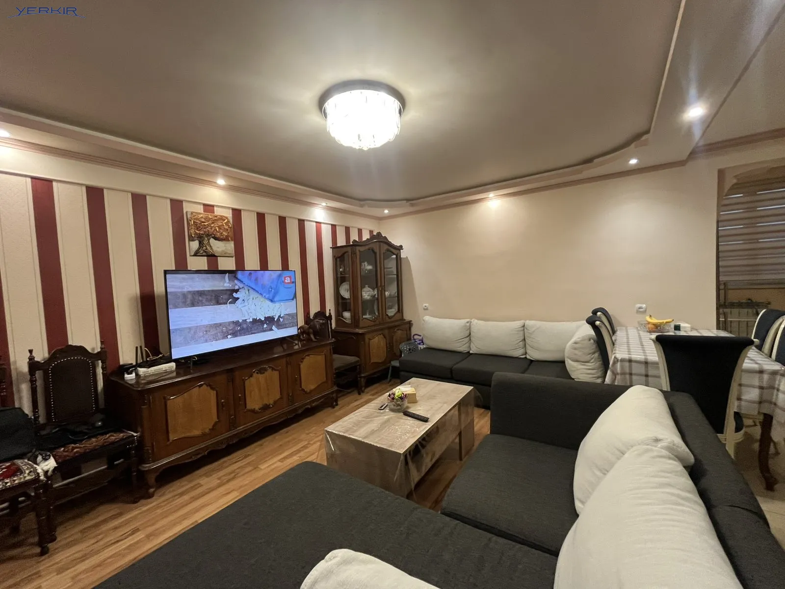 Apartments Code: 10+2477852