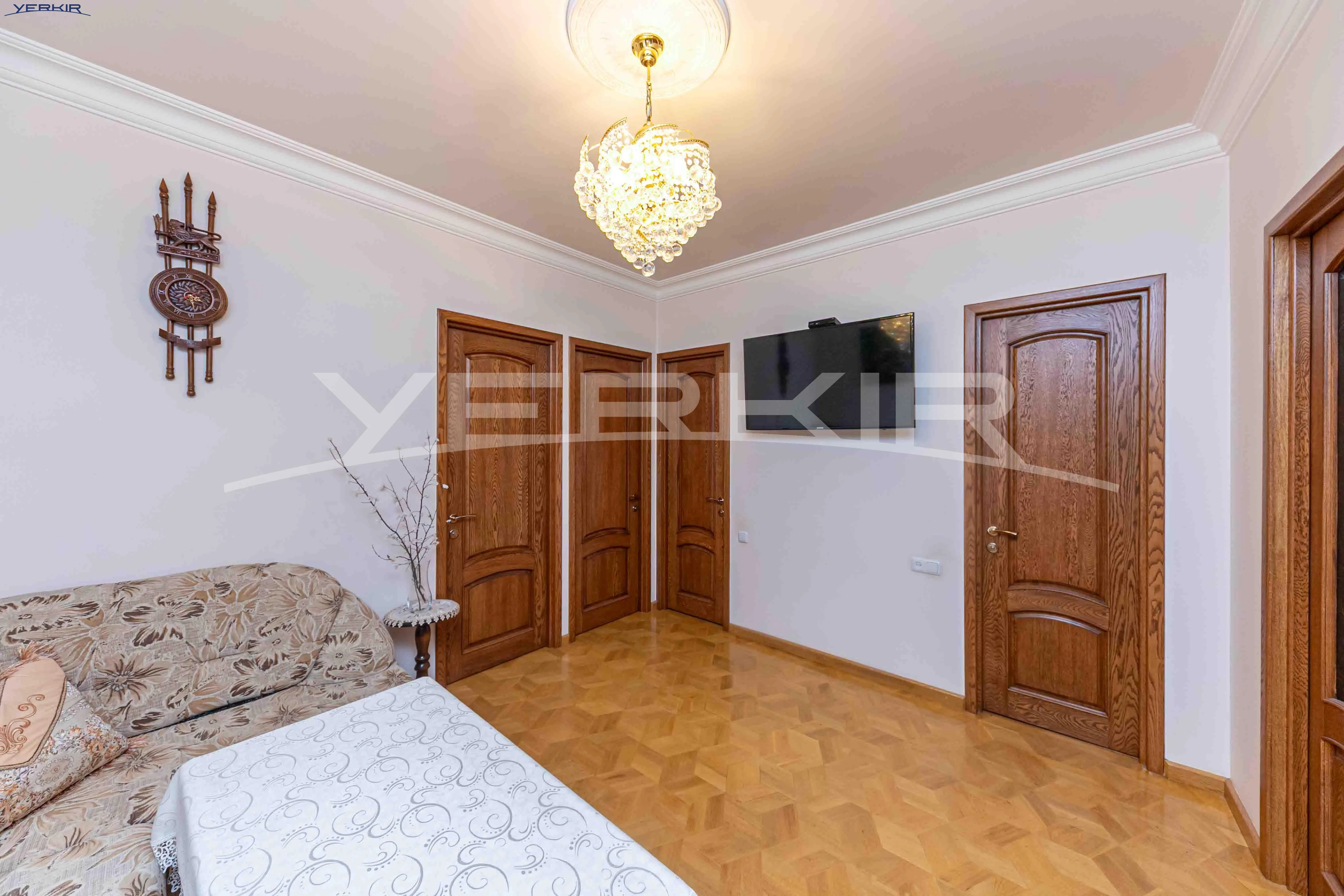 Բնակարաններ Կոդ` 10+4214948