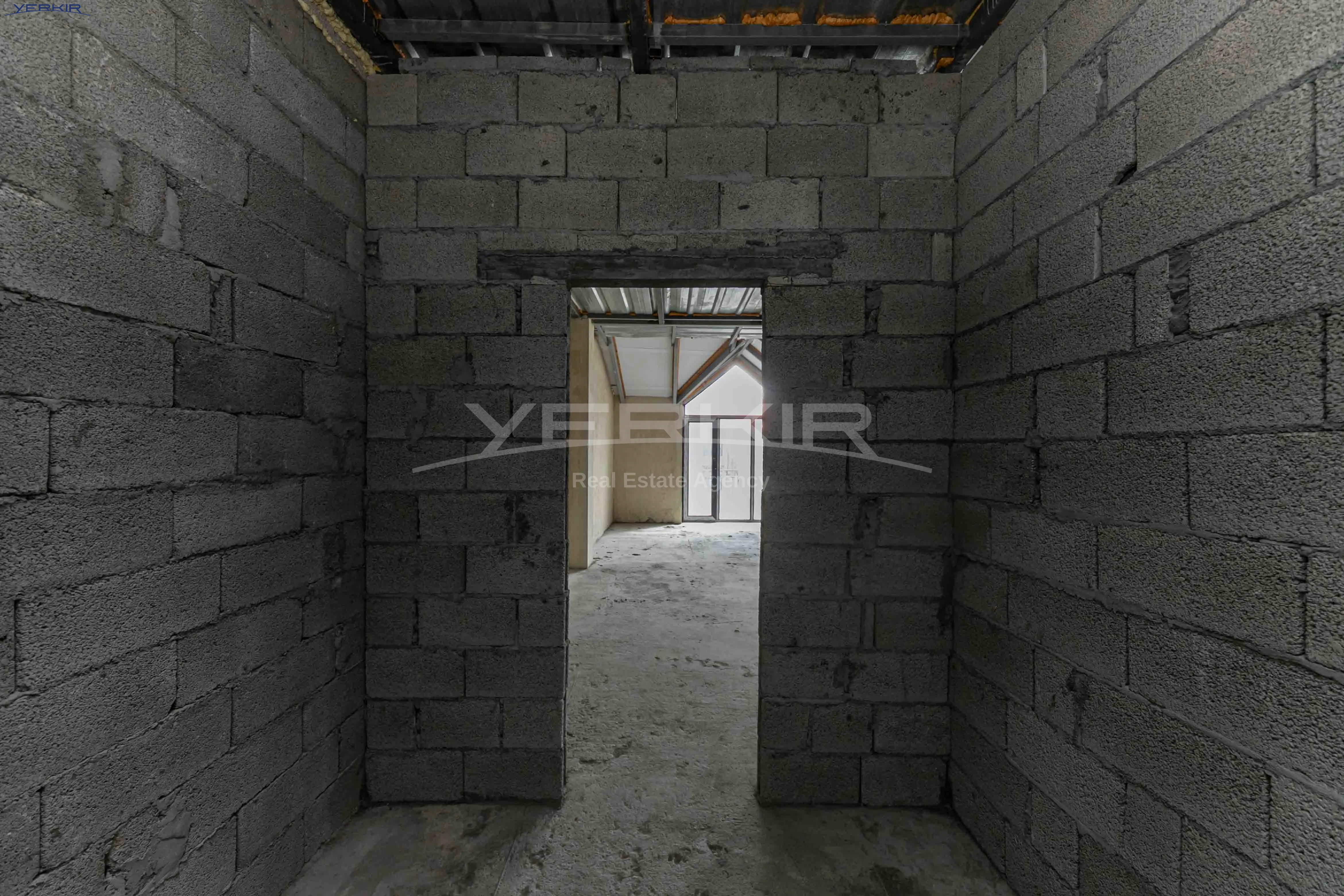 Բնակարաններ Կոդ` 5+3334248