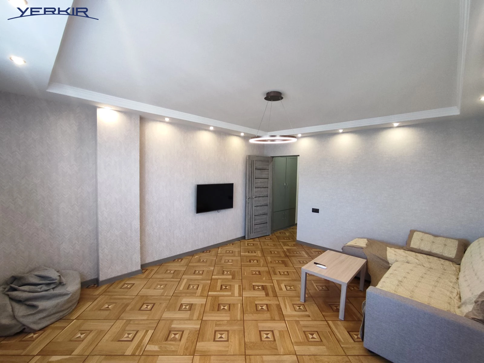 Բնակարաններ Կոդ` 9+216336