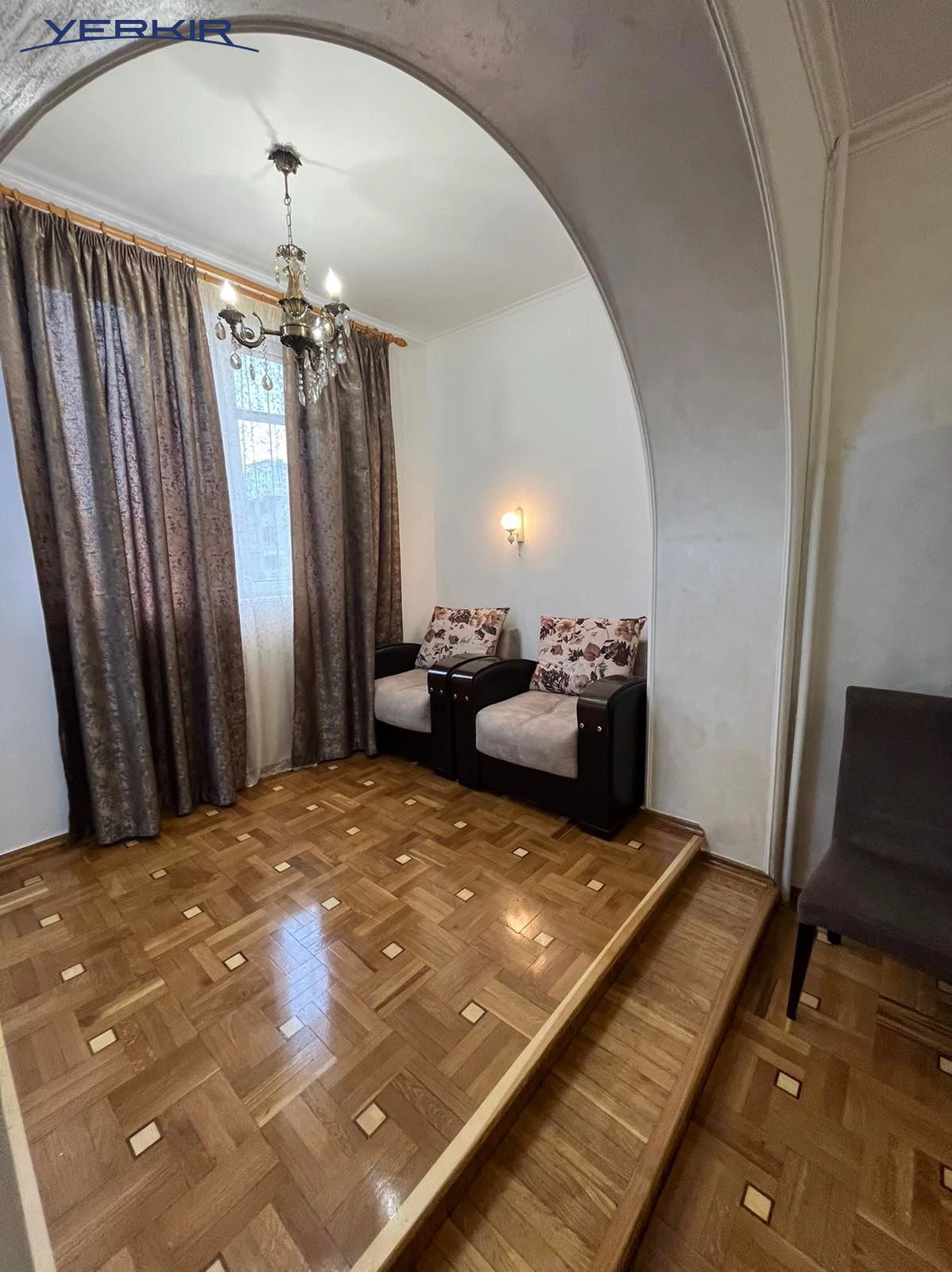 Բնակարաններ Կոդ` 8+217401