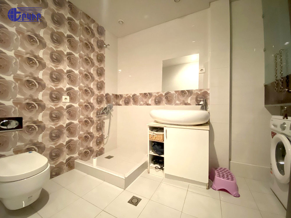 Բնակարաններ Կոդ` 10+303152