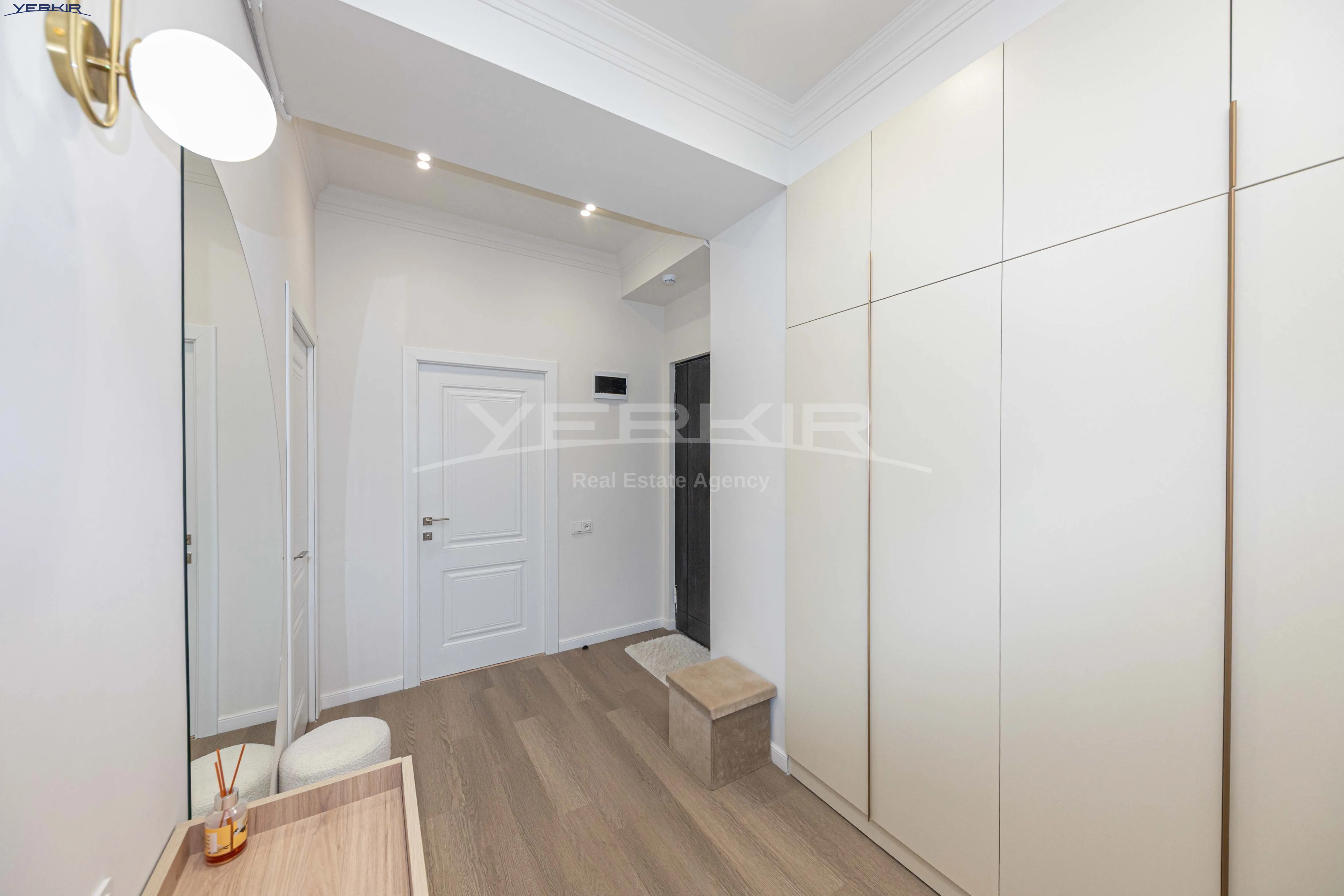 Apartments Code: s+5+3614654