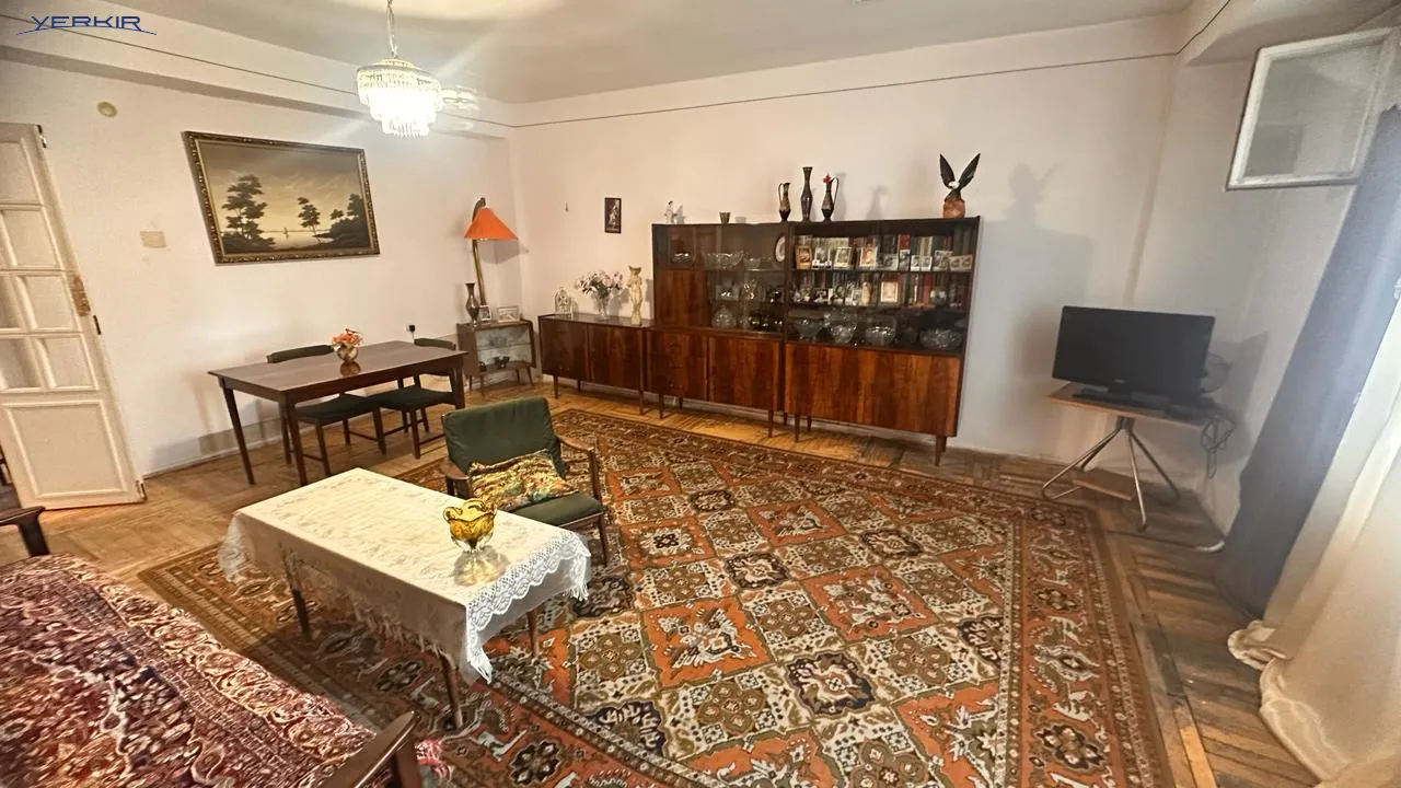 Բնակարաններ Կոդ` 10+4702665