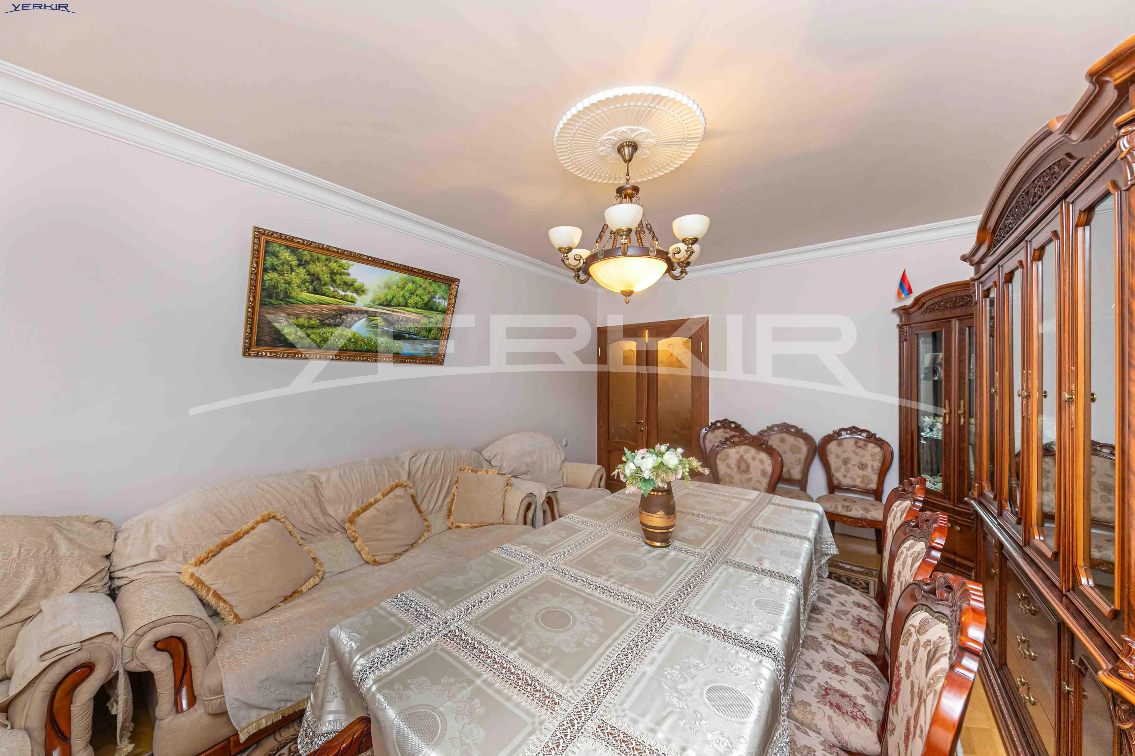 Բնակարաններ Կոդ` 10+4214948