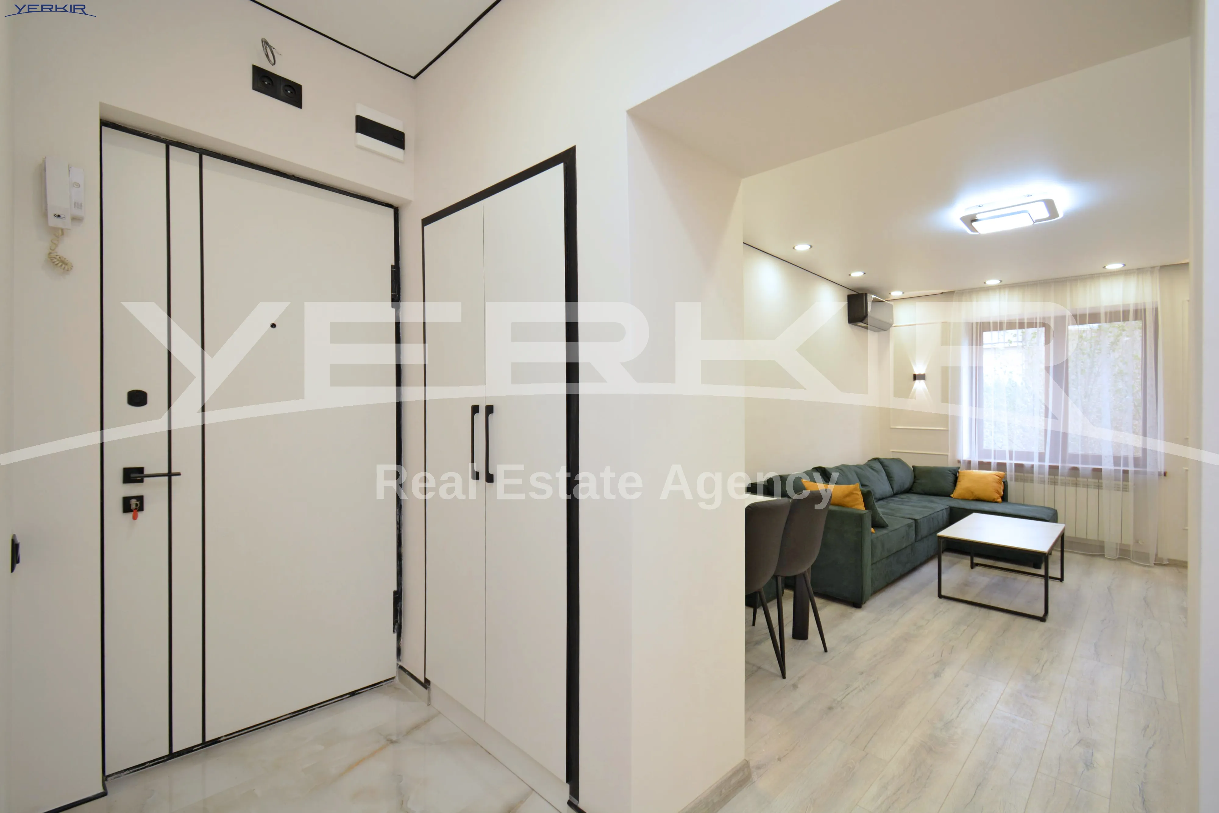 Apartments Code: 3+4294219