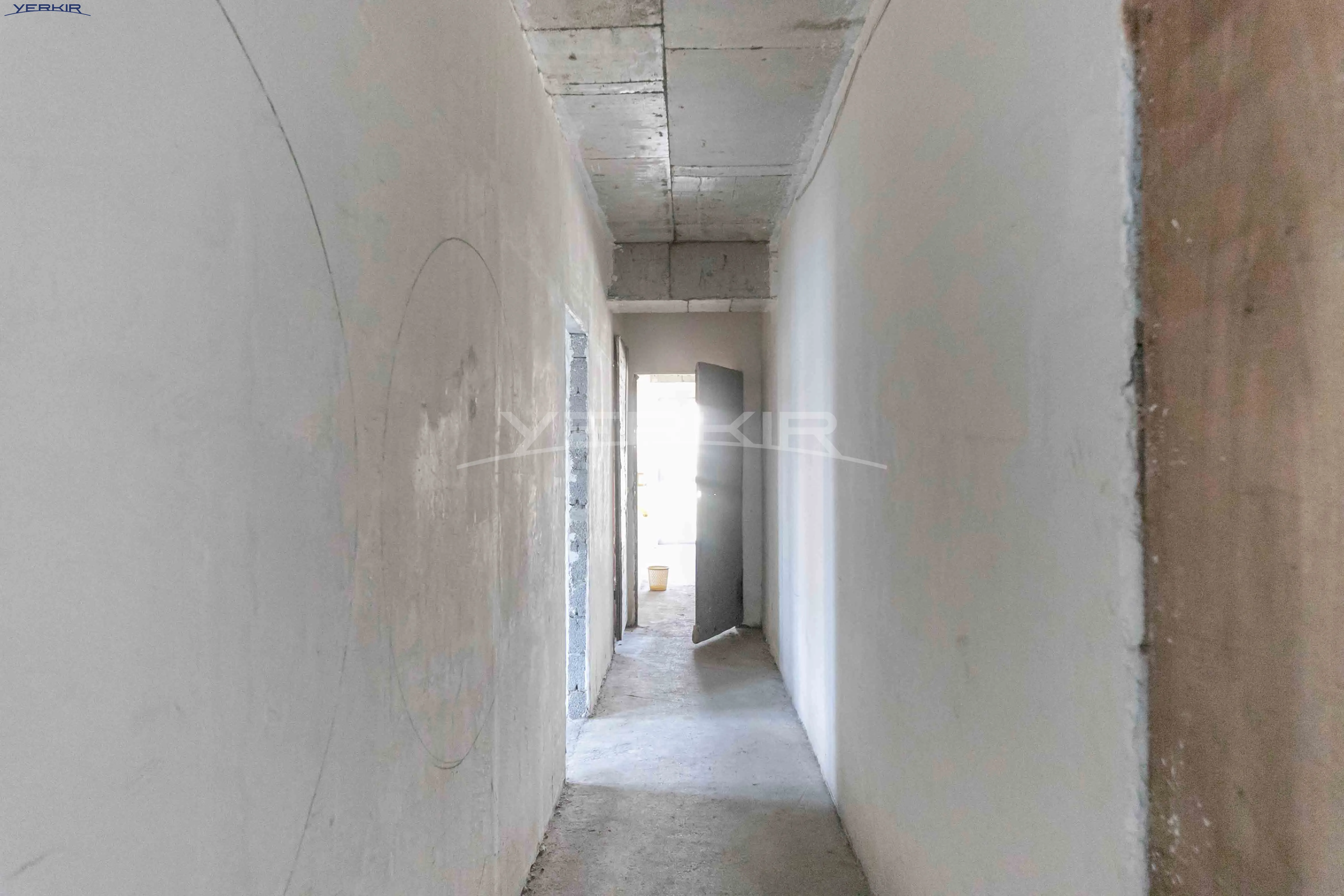 Apartments Code: 9+4293233