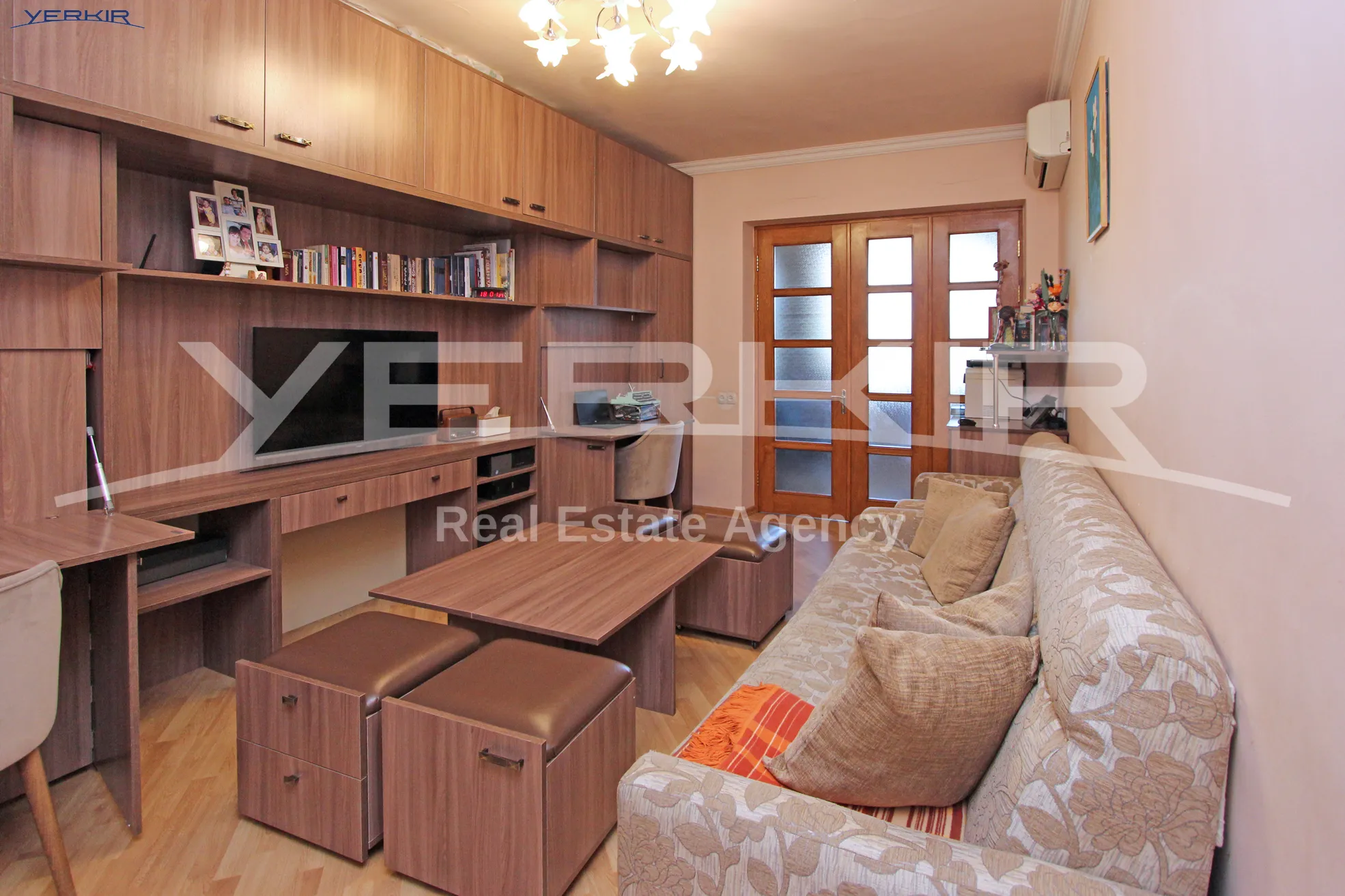 Apartments Code: 1+1842139