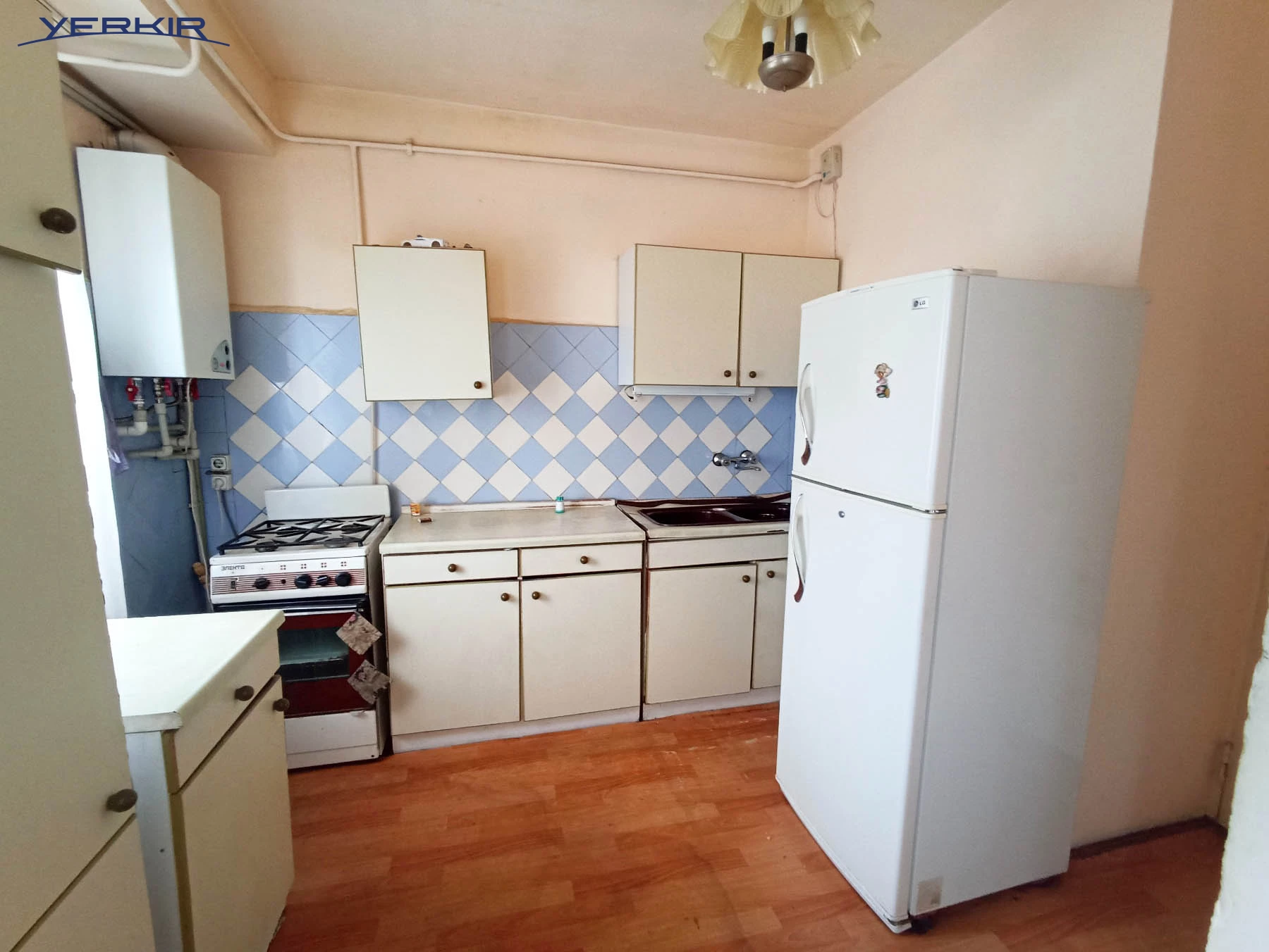 Apartments Code: 10+312427