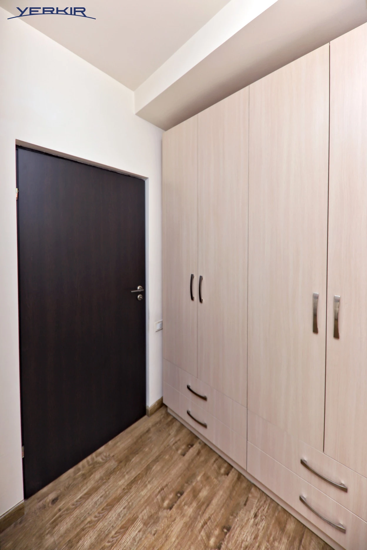 Apartments Code: 5+207405