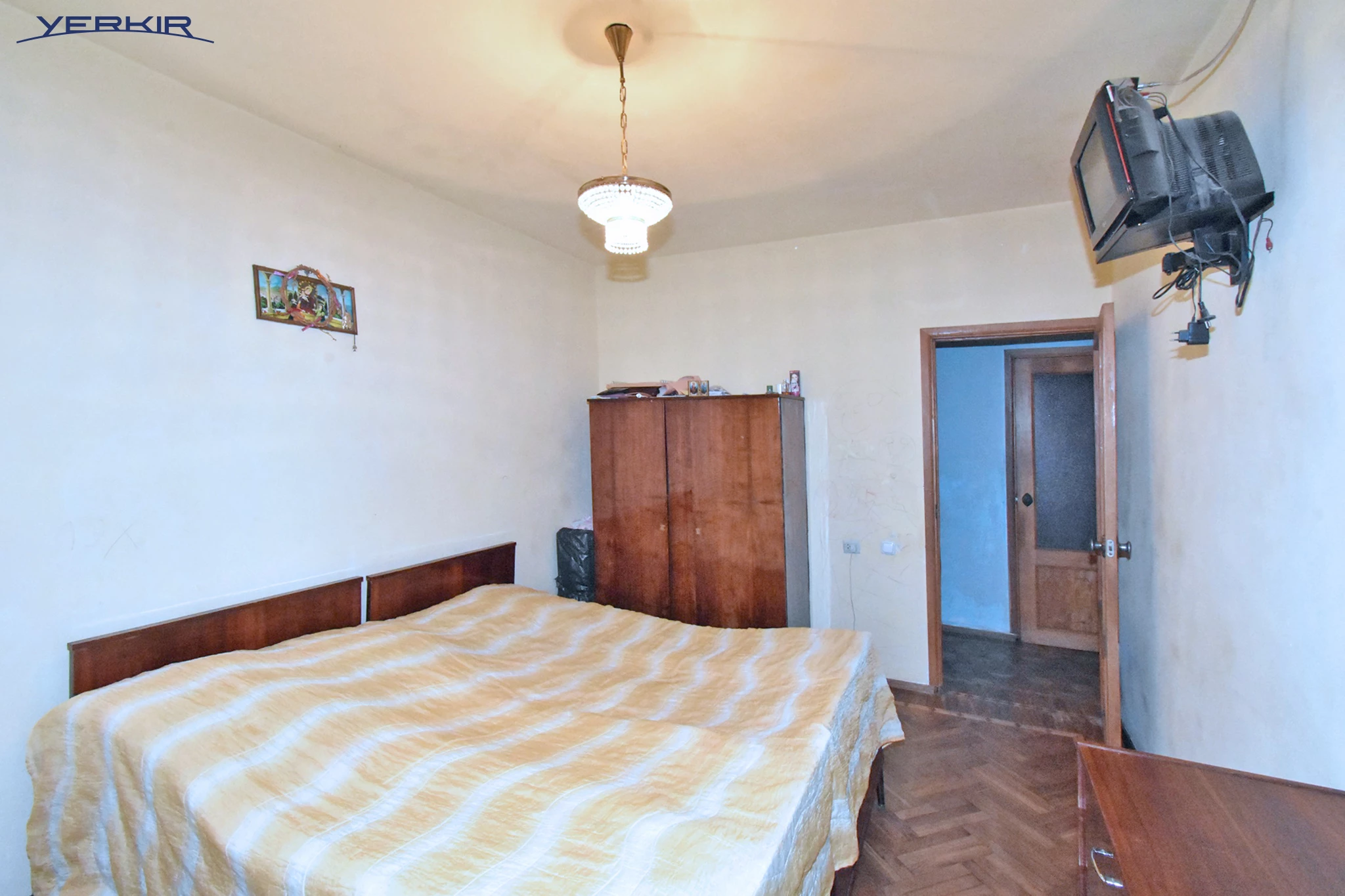 Apartments Code: 5+321368