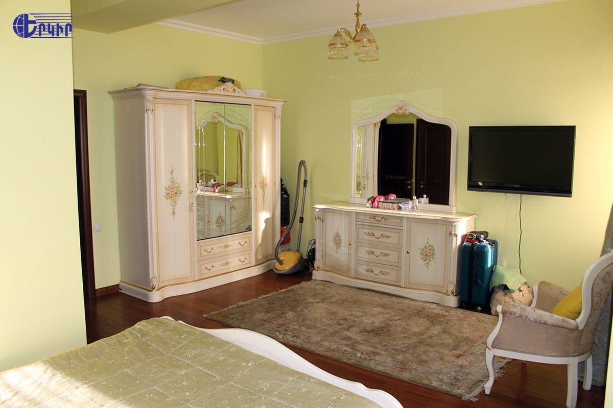 Բնակարաններ Կոդ` 10+30613