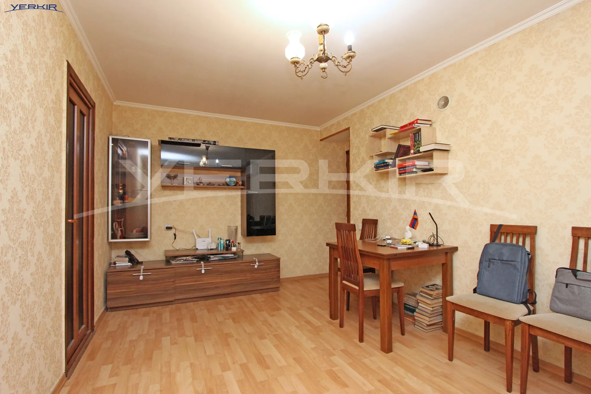 Apartments Code: 9+2673052