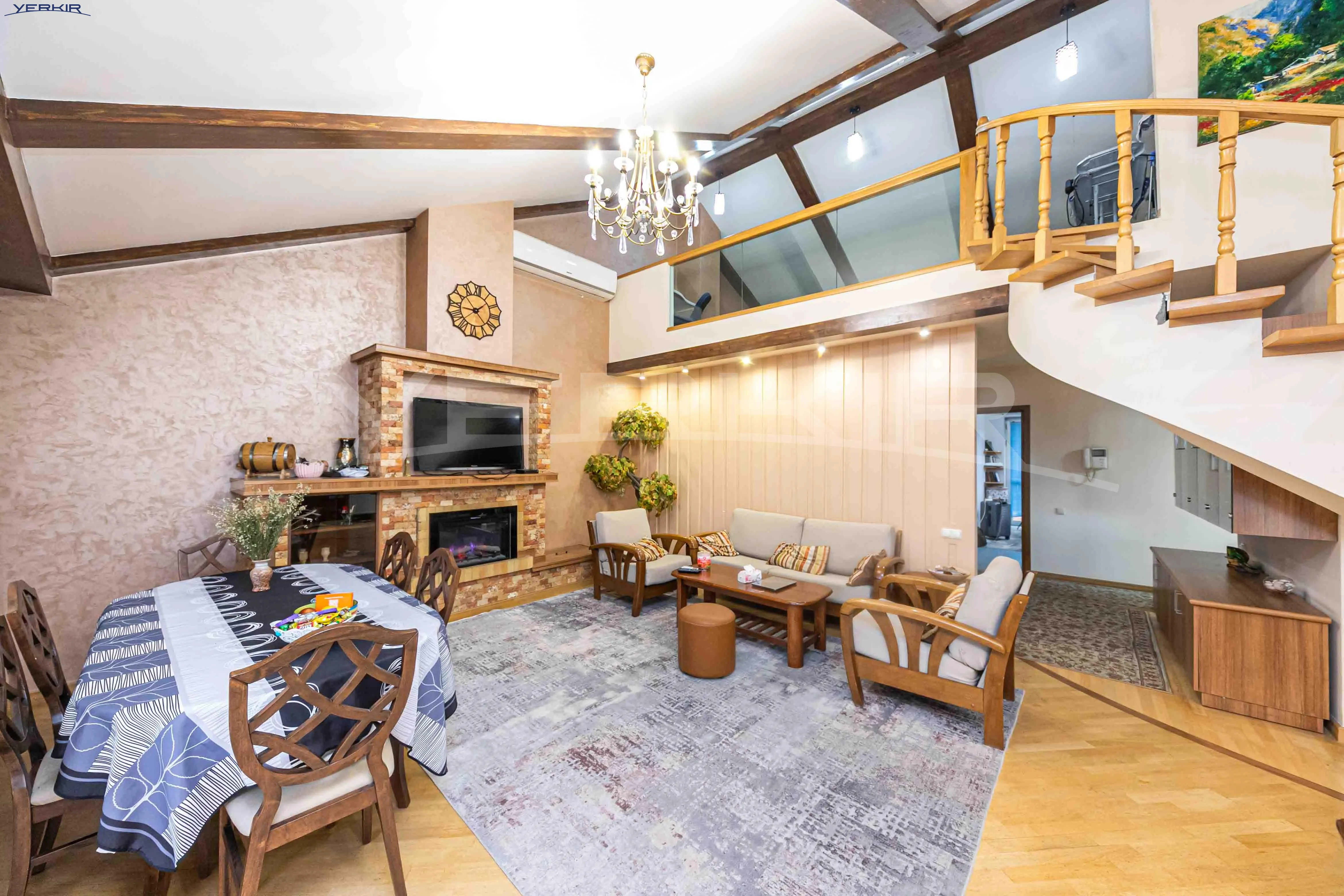 Apartments Code: 10+3268703