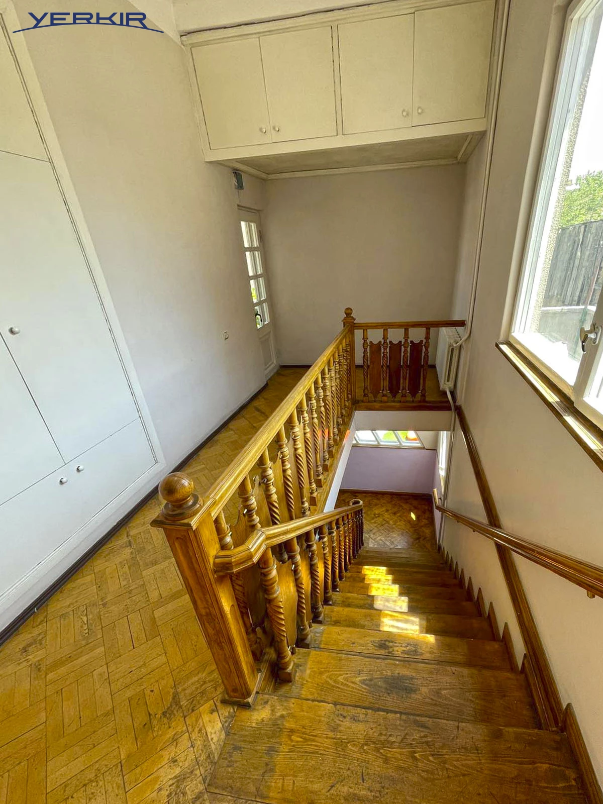 Houses Code: 3+511257