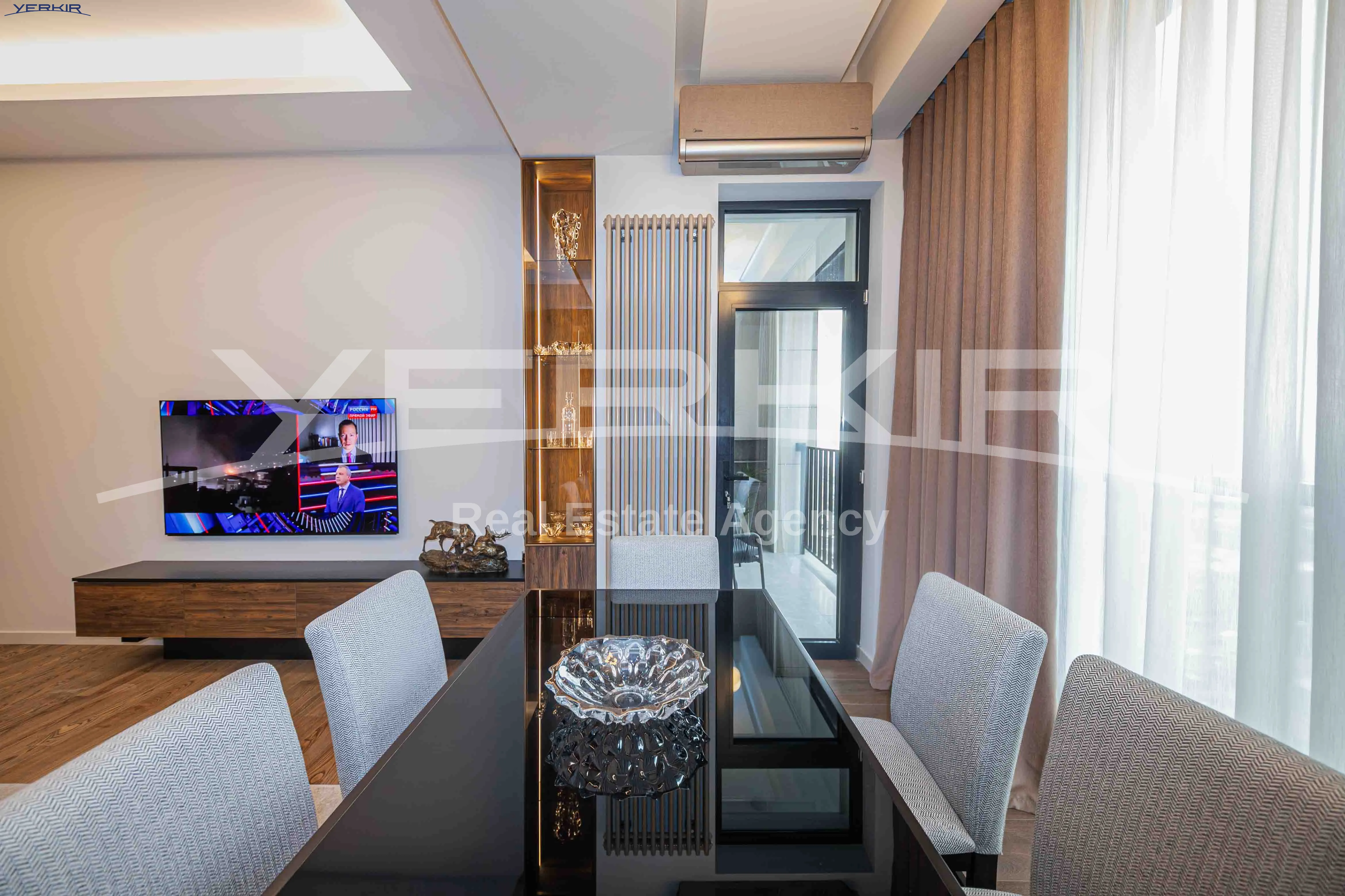 Apartments Code: 3+2271403
