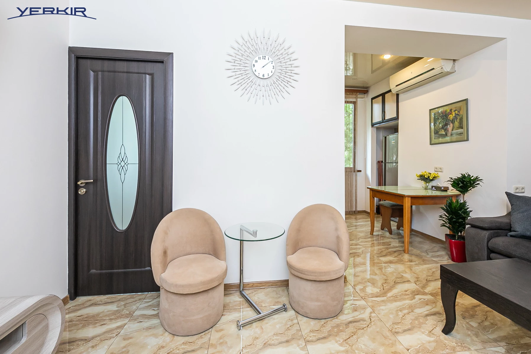 Apartments Code: 5+218975