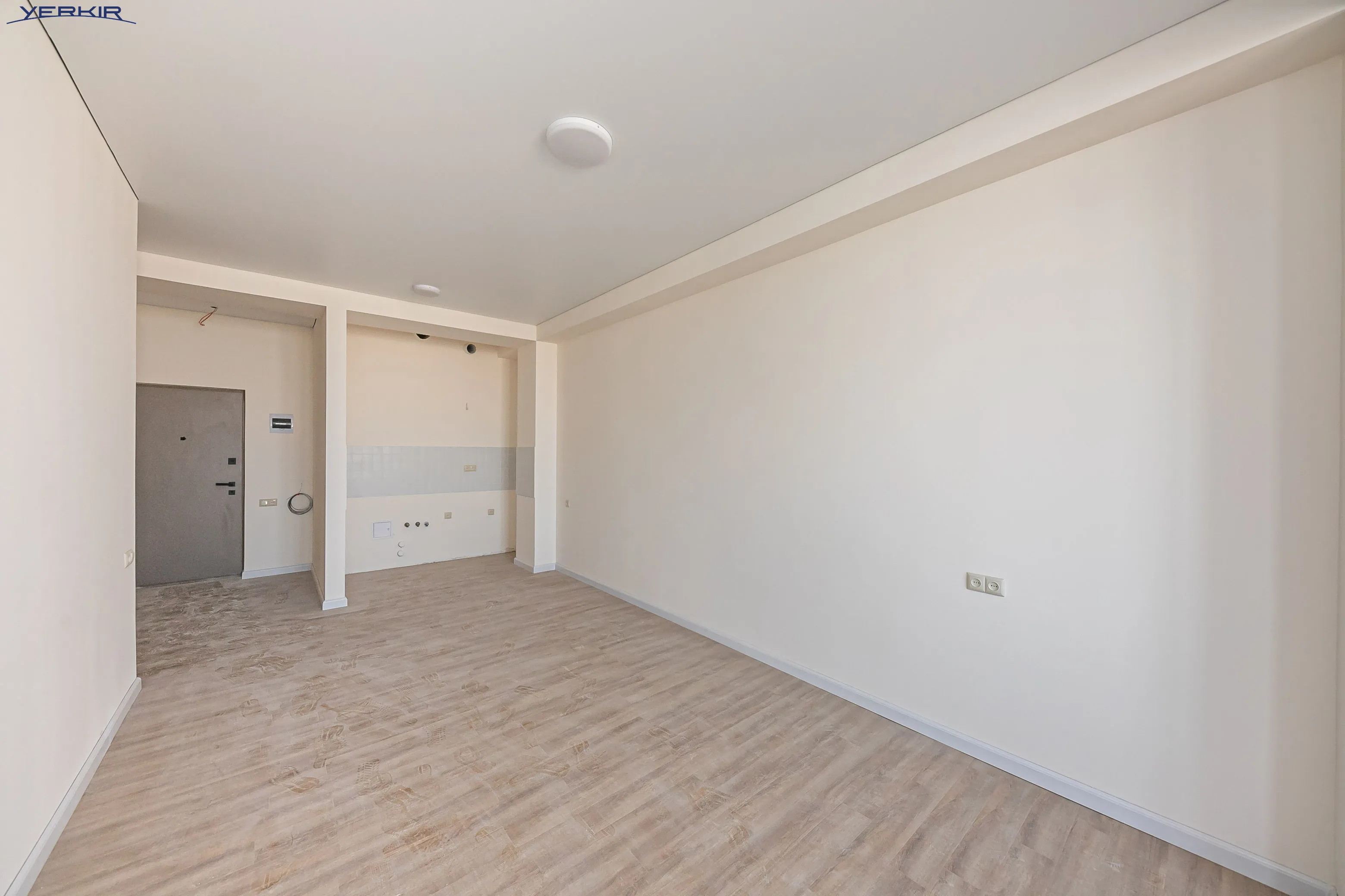 Apartments Code: 5+2494797