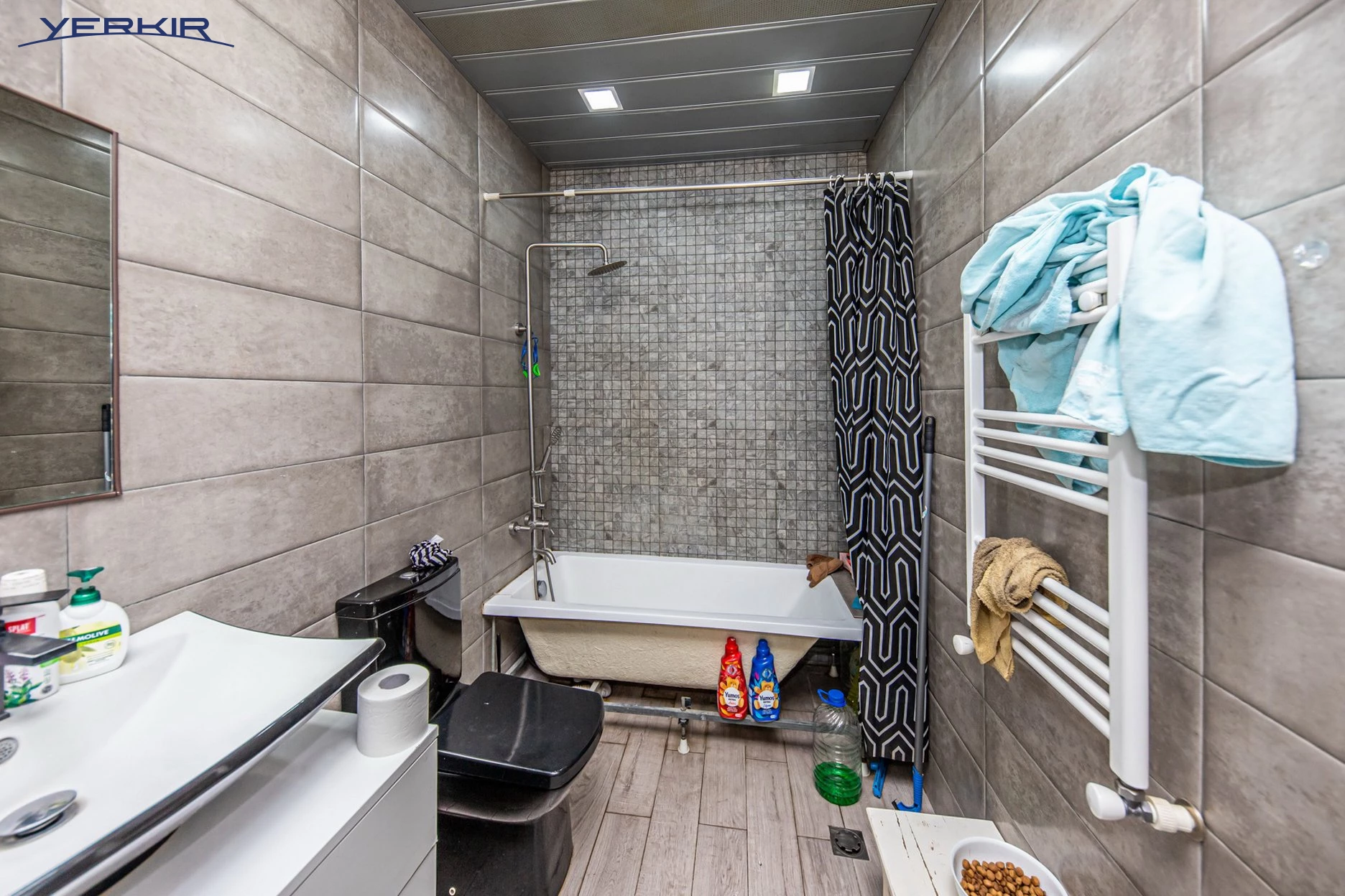 Apartments Code: 9+312658