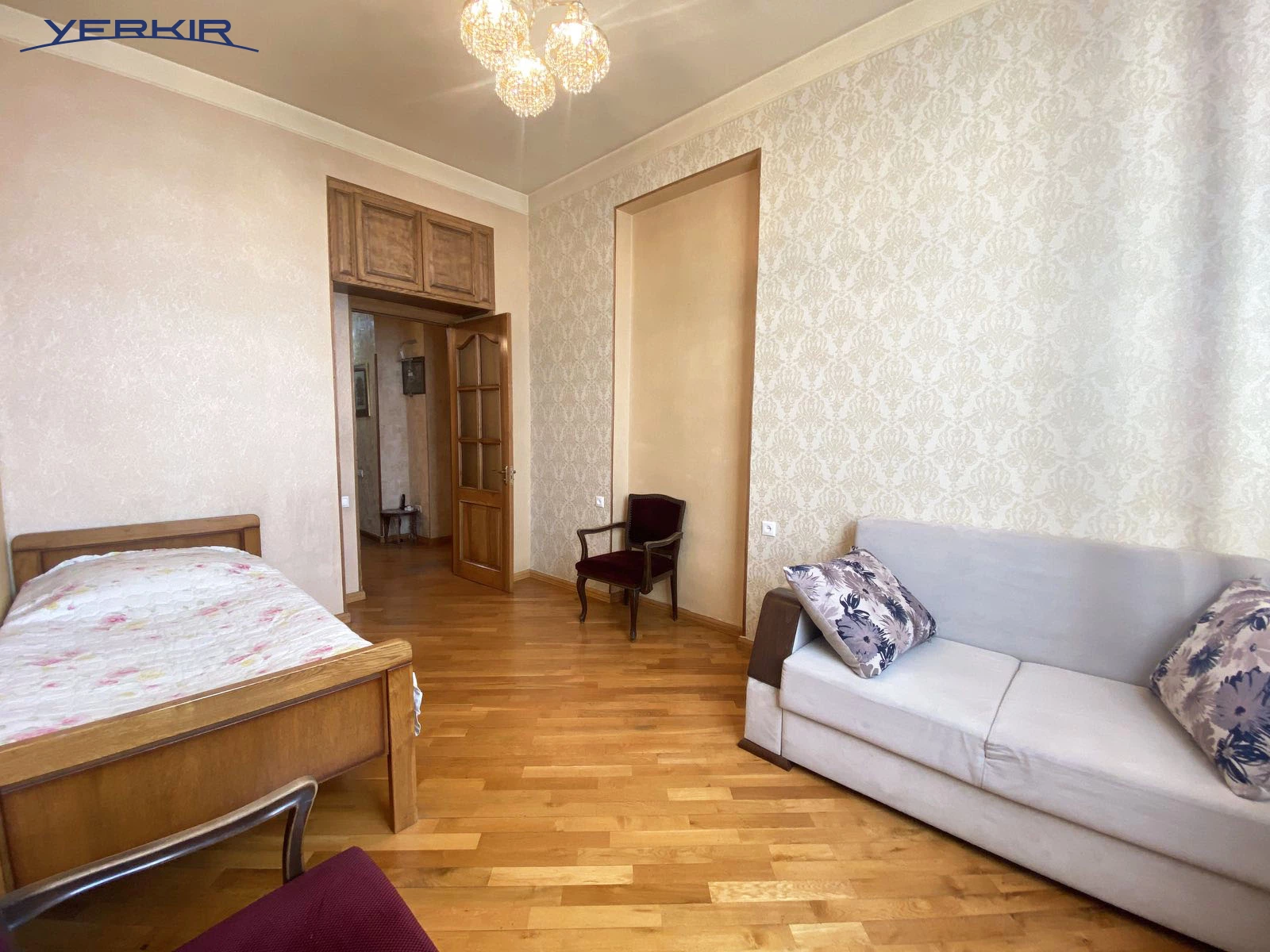 Apartments Code: 5+315379