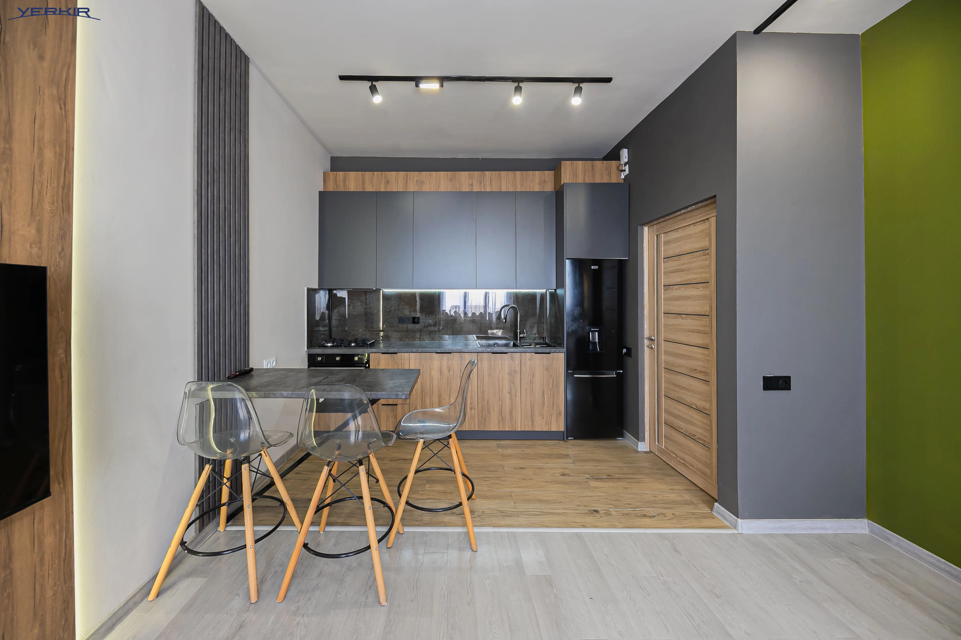 Բնակարաններ Կոդ` 5+219761