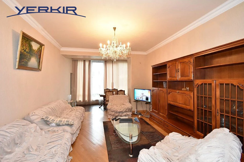 Բնակարաններ Կոդ` 5+21257