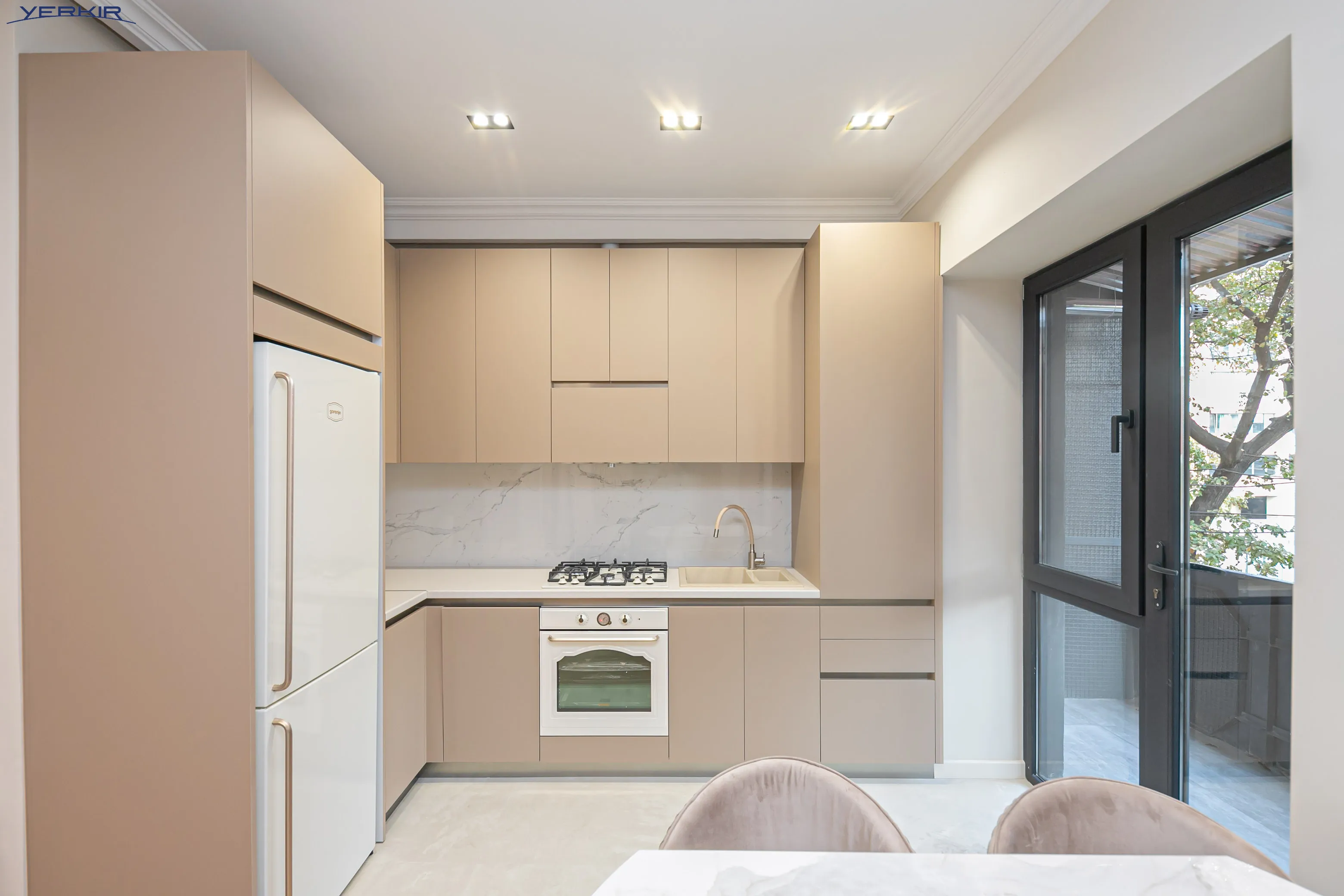 Apartments Code: 9+1527401