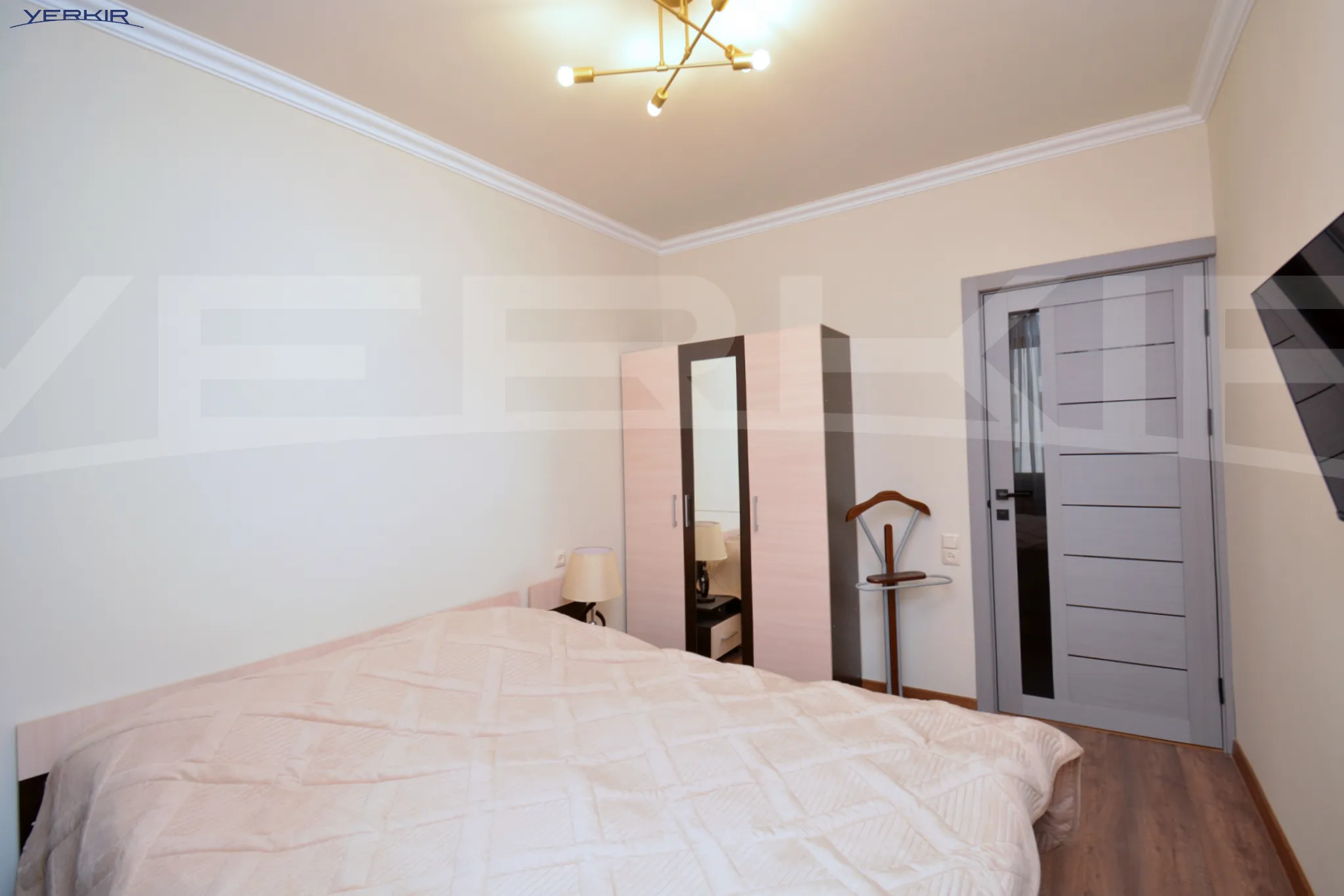 Apartments Code: 3+2973720