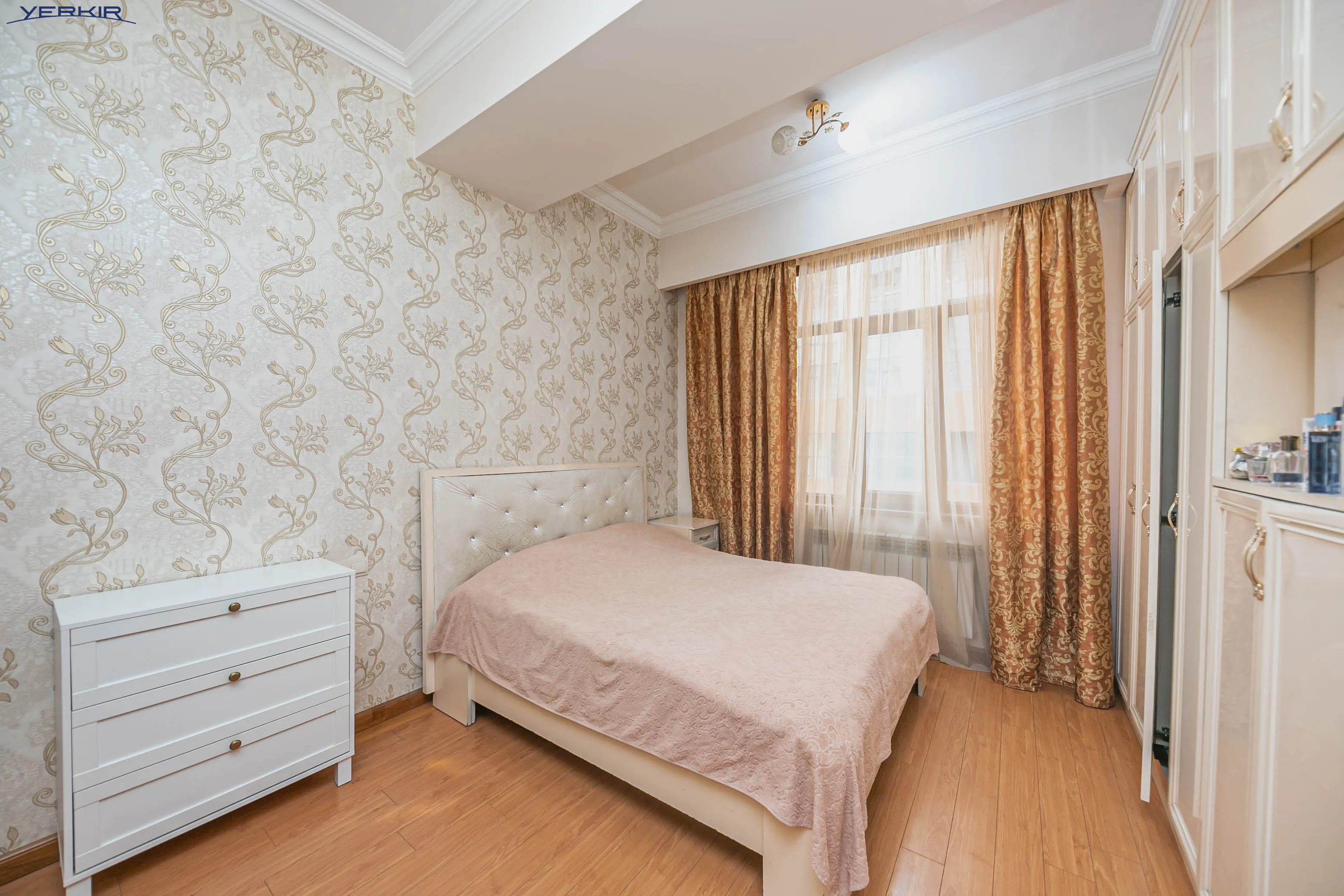 Բնակարաններ Կոդ` 10+3471951