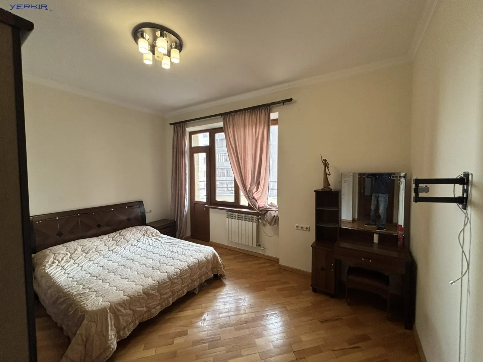 Apartments Code: 9+3767840