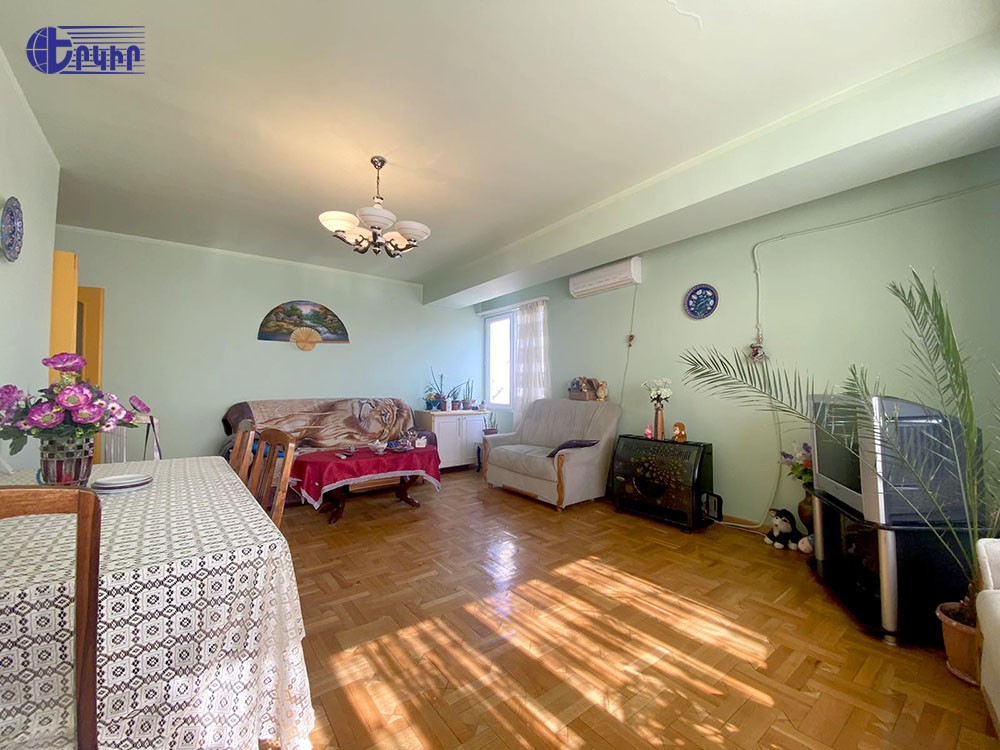 Բնակարաններ Կոդ` 5+200886