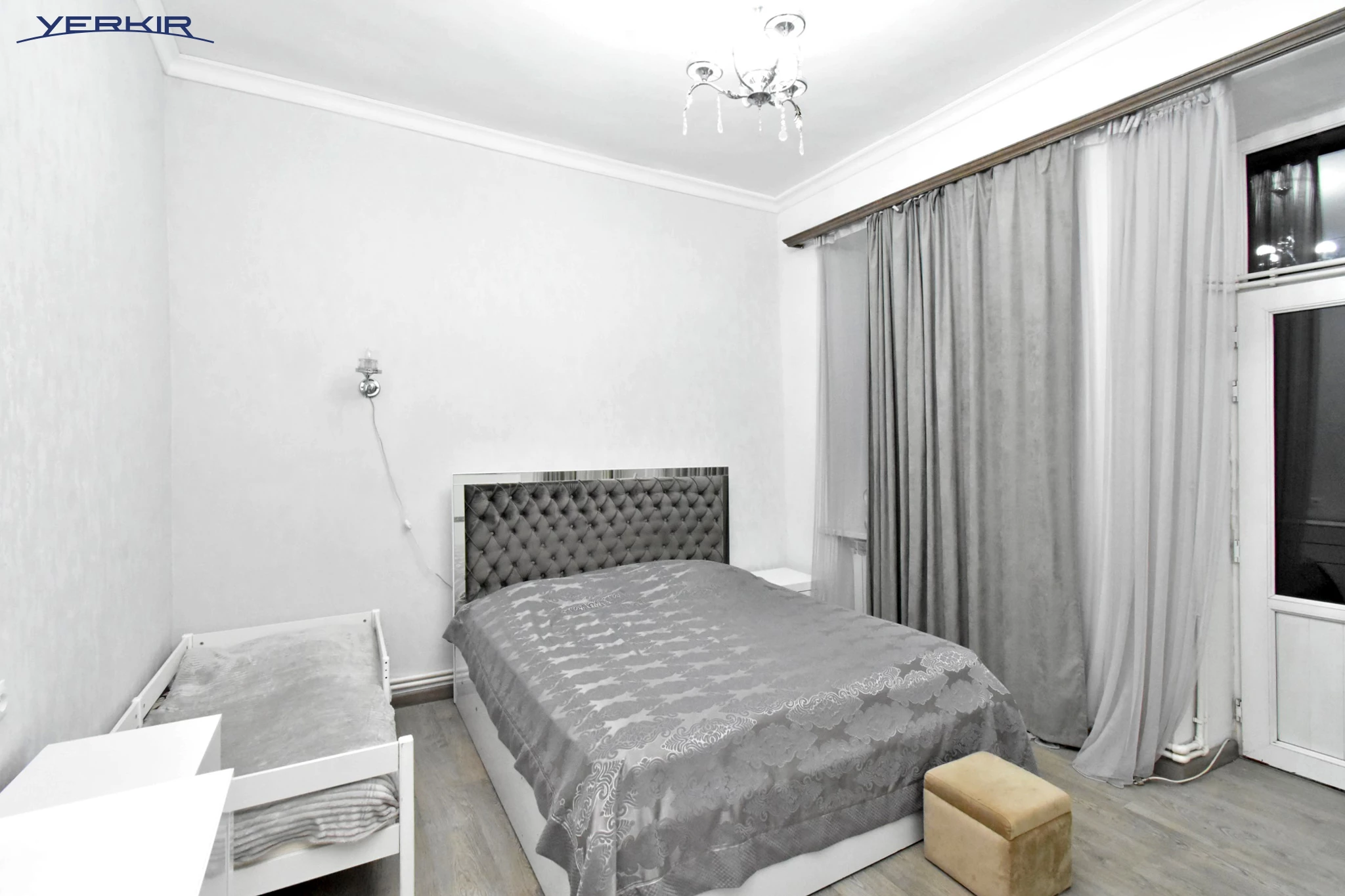 Բնակարաններ Կոդ` 5+221333