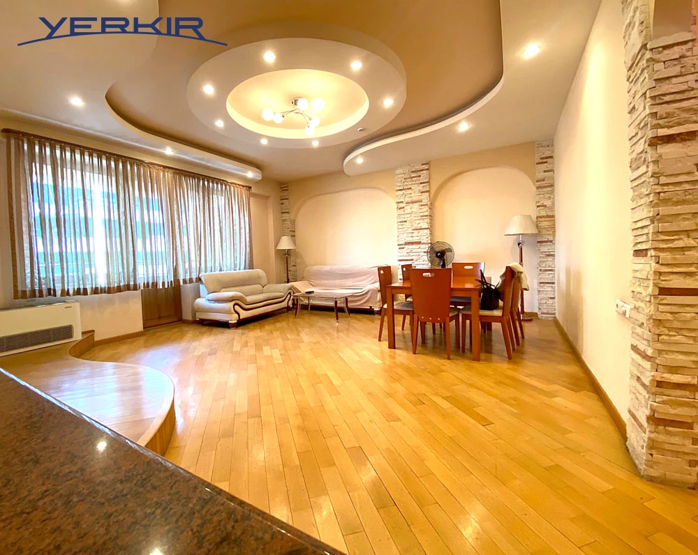 Apartments Code: 4+305689