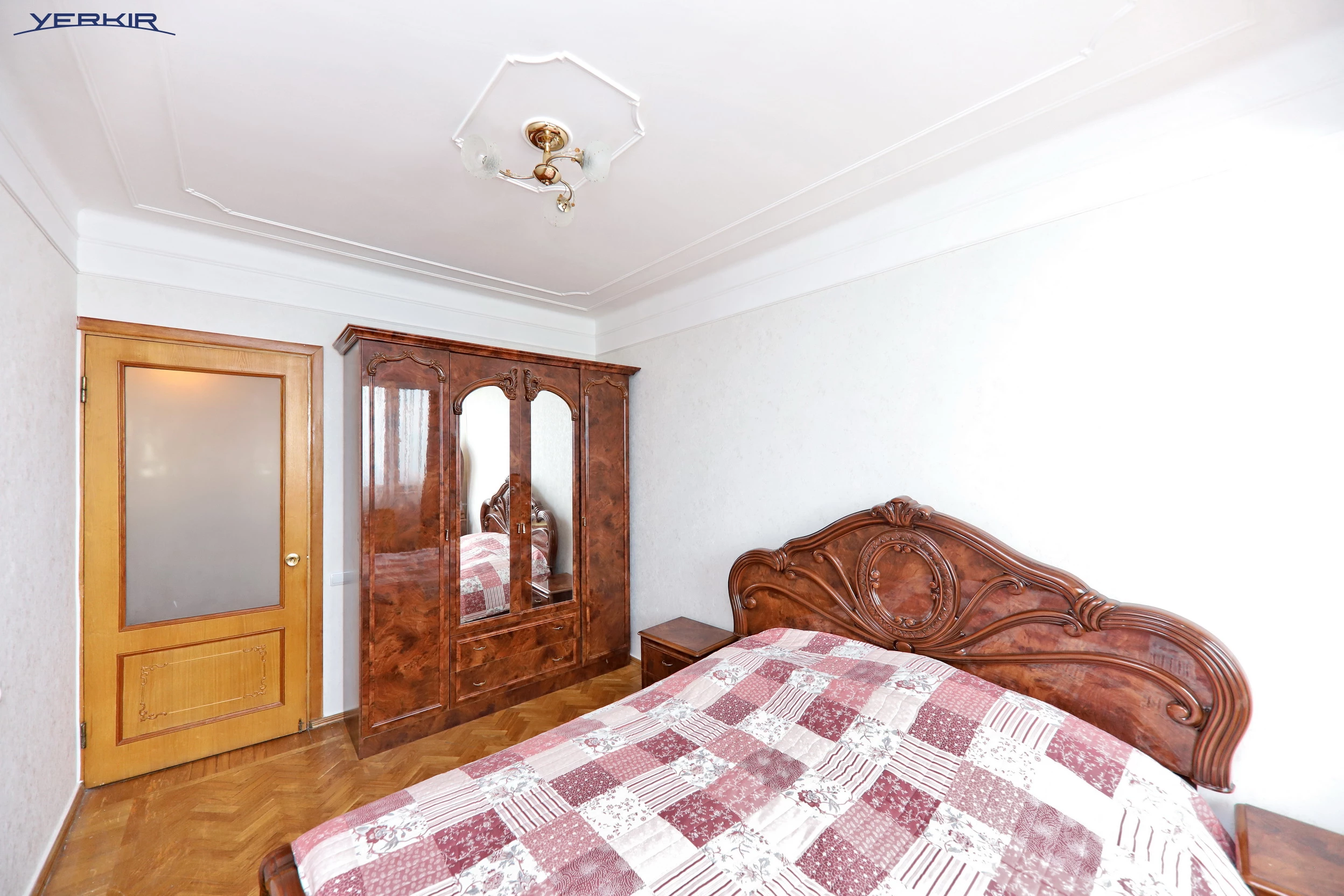 Բնակարաններ Կոդ` 5+316392