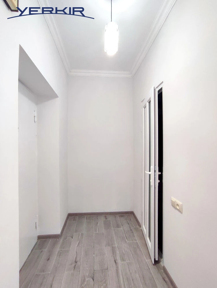 Apartments Code: 8+107108